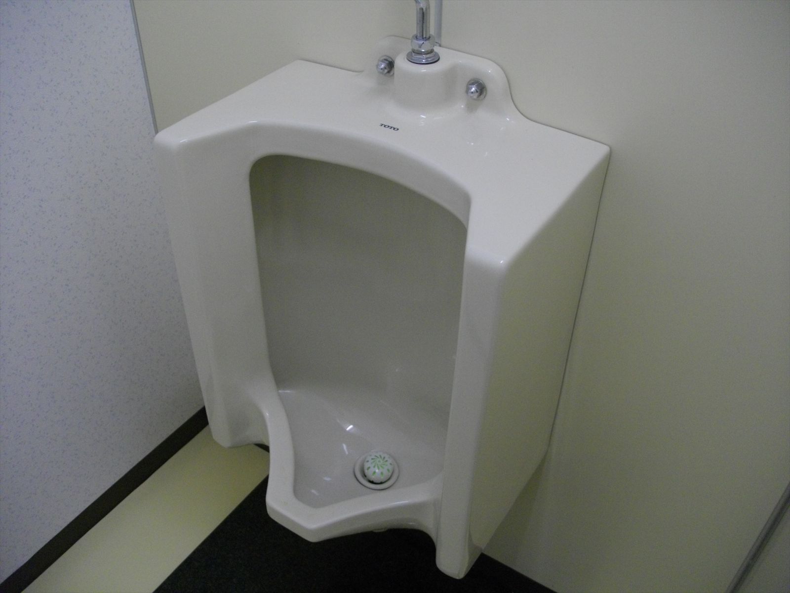 男性用トイレ