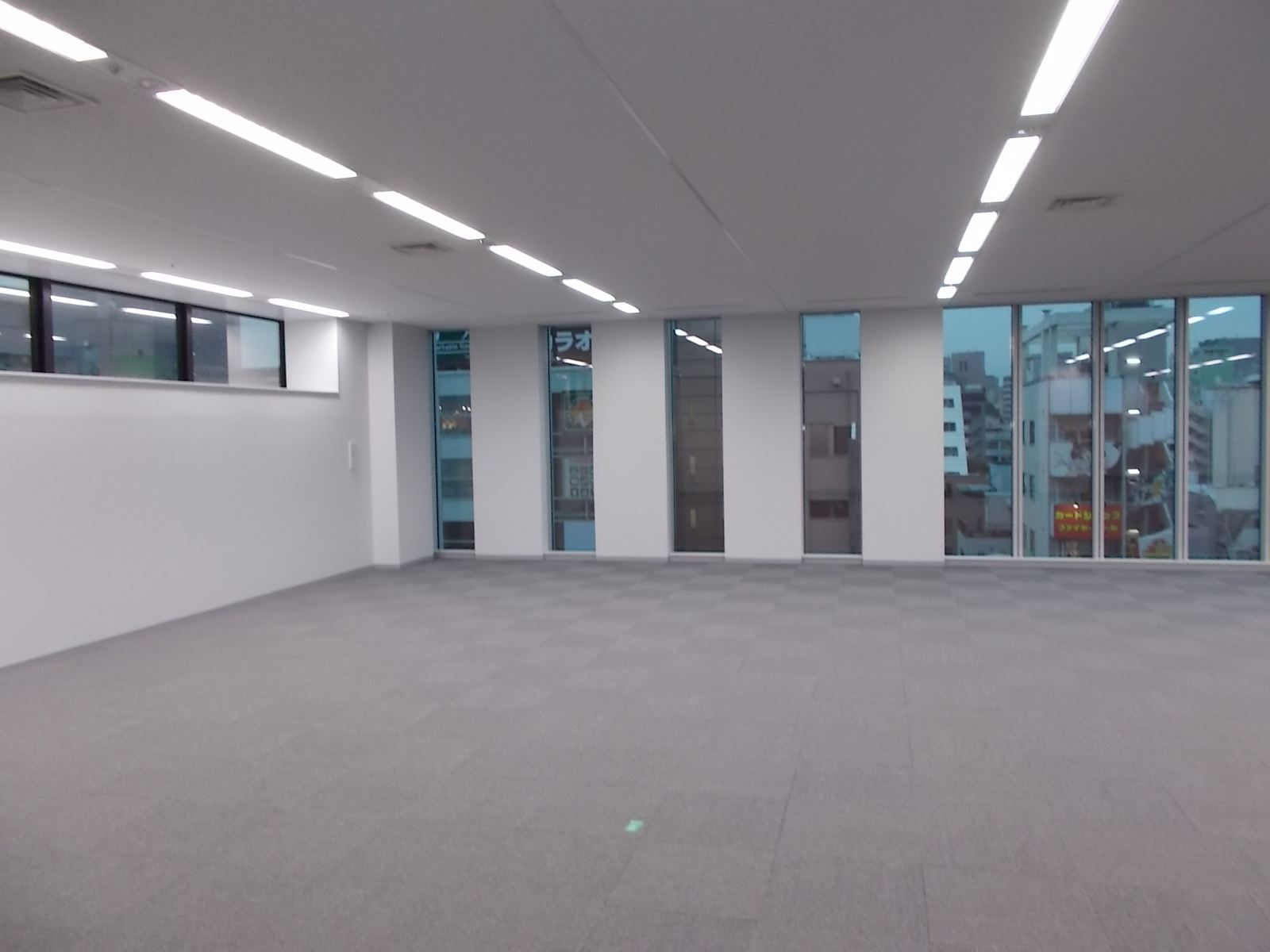 床から天井までのはめ込み式