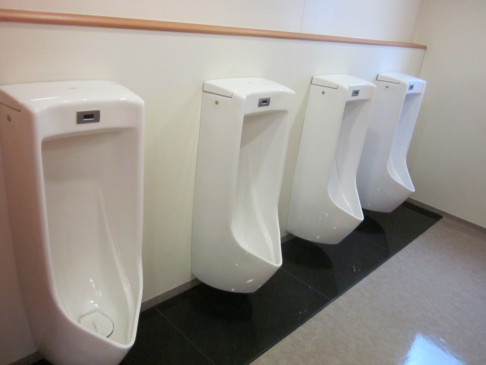男性用トイレ