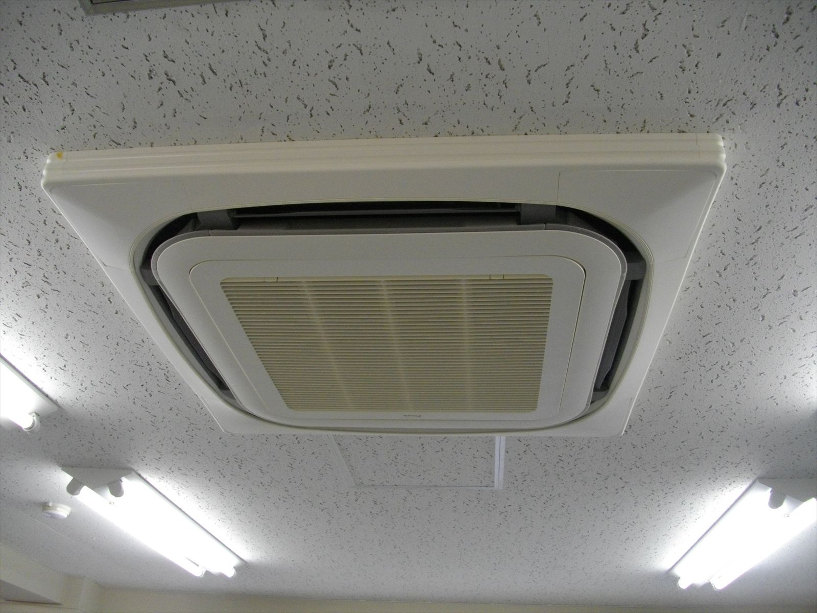 空調