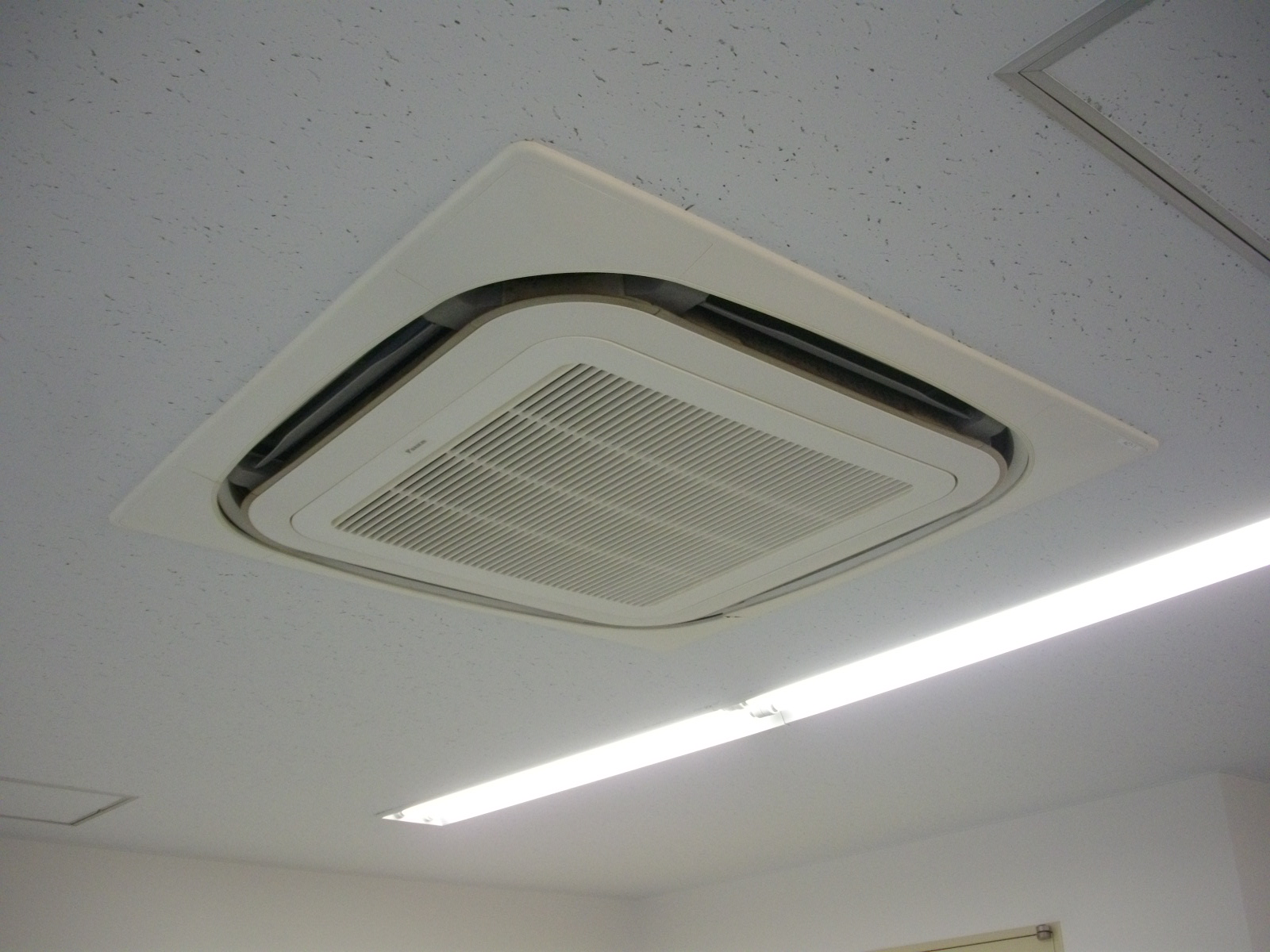 空調機器