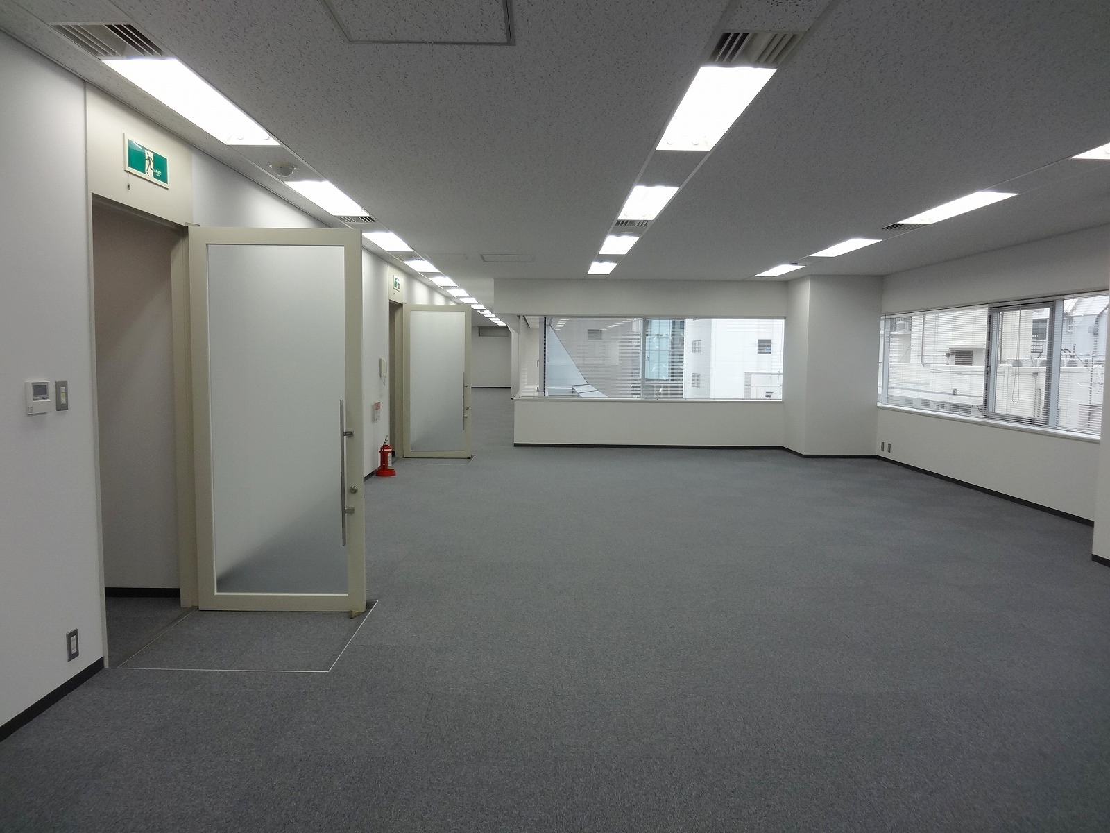 別角度の様子