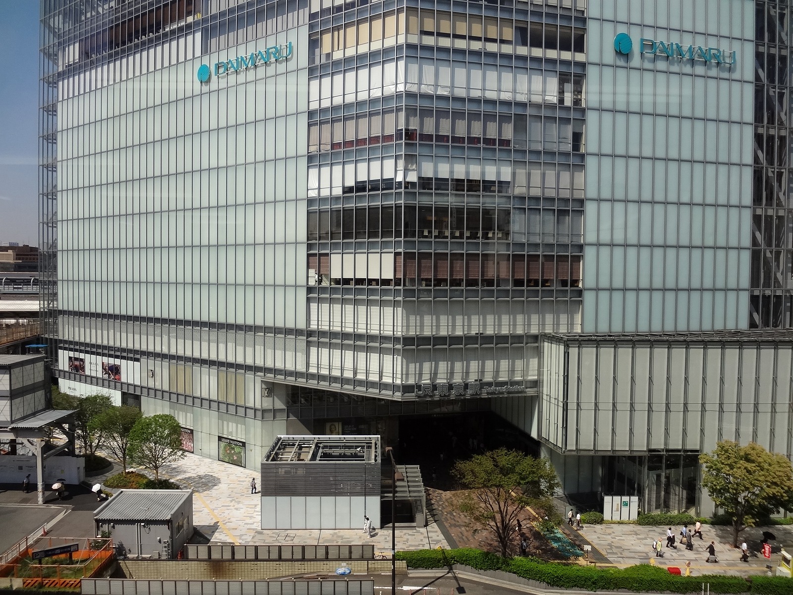 眺望(物件正面・大丸東京)