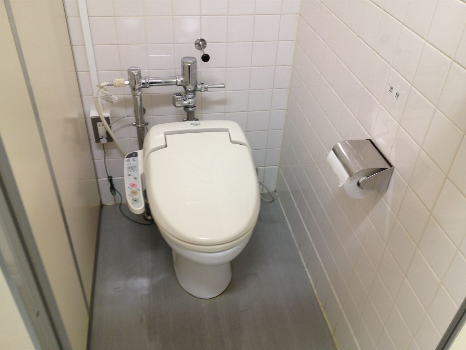 トイレ個室