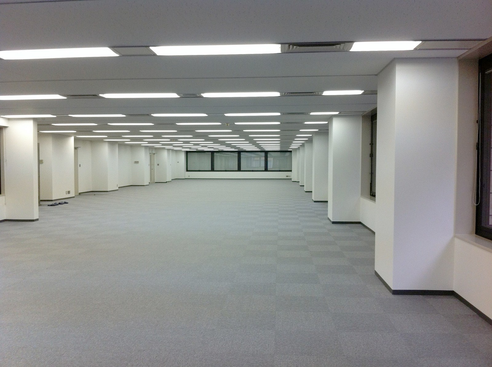 オフィス室内参考画像