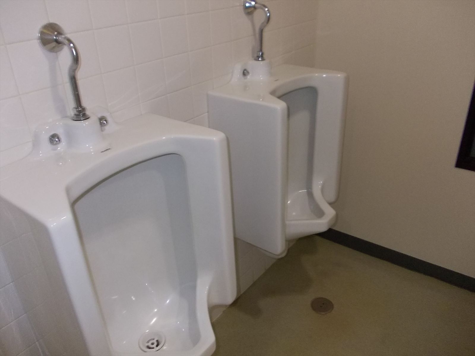 男性用トイレ