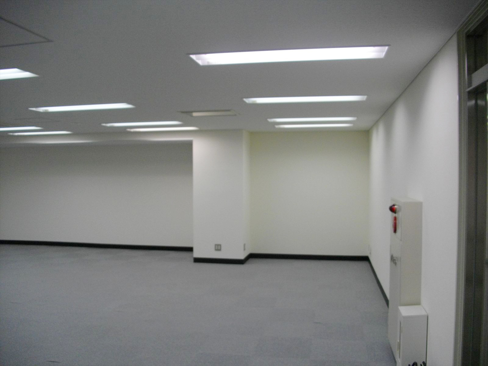 貸室の角からの様子