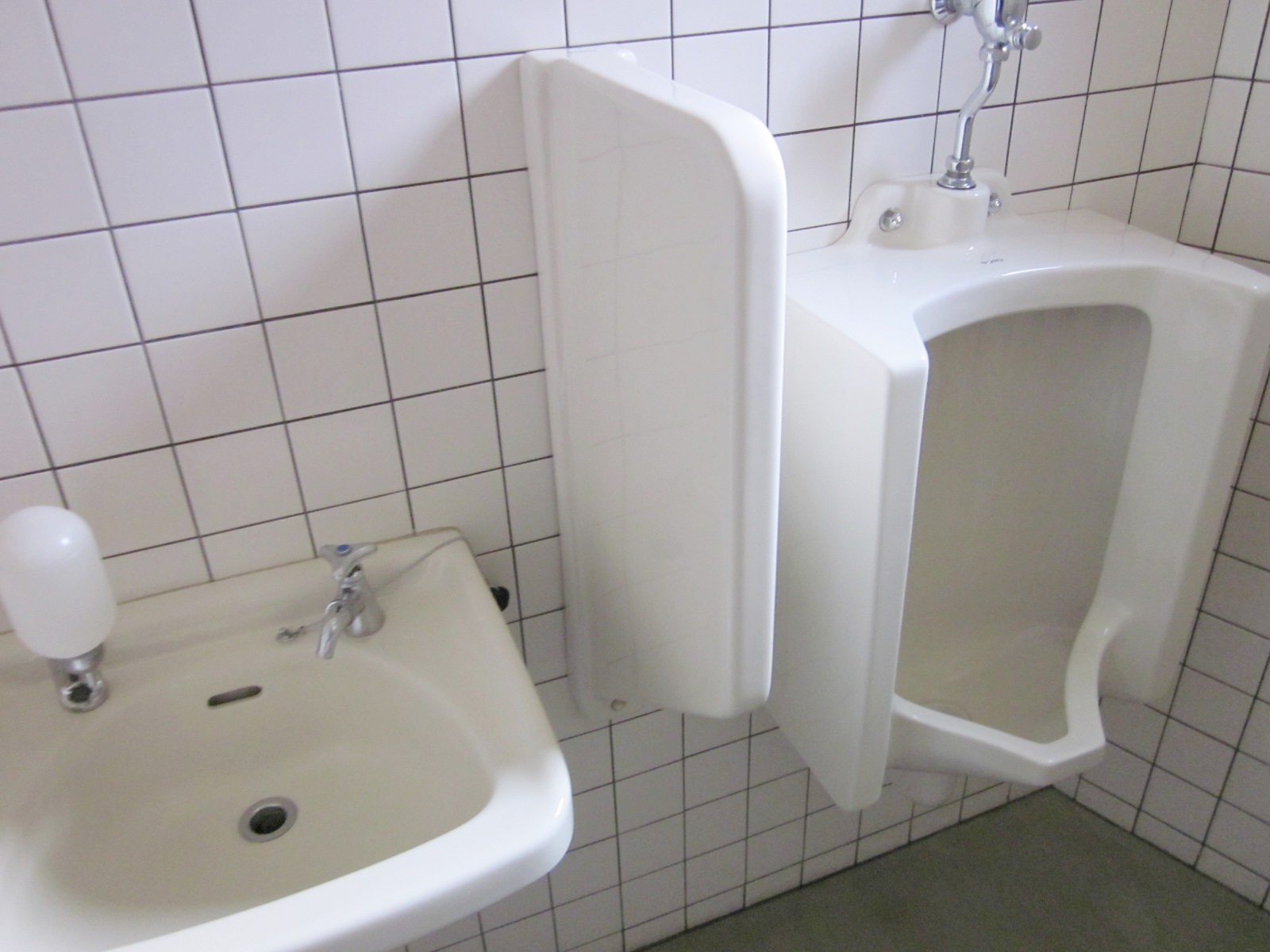 男性用トイレ