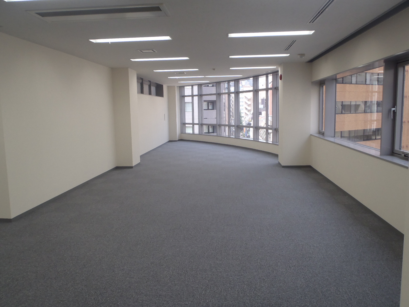 室内1