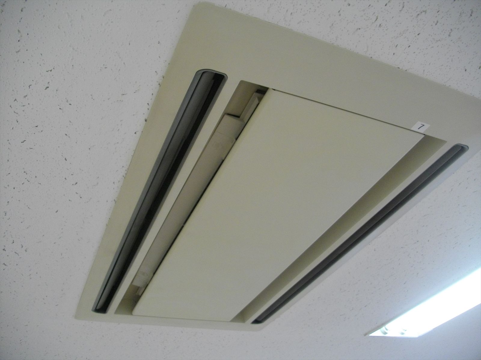 空調