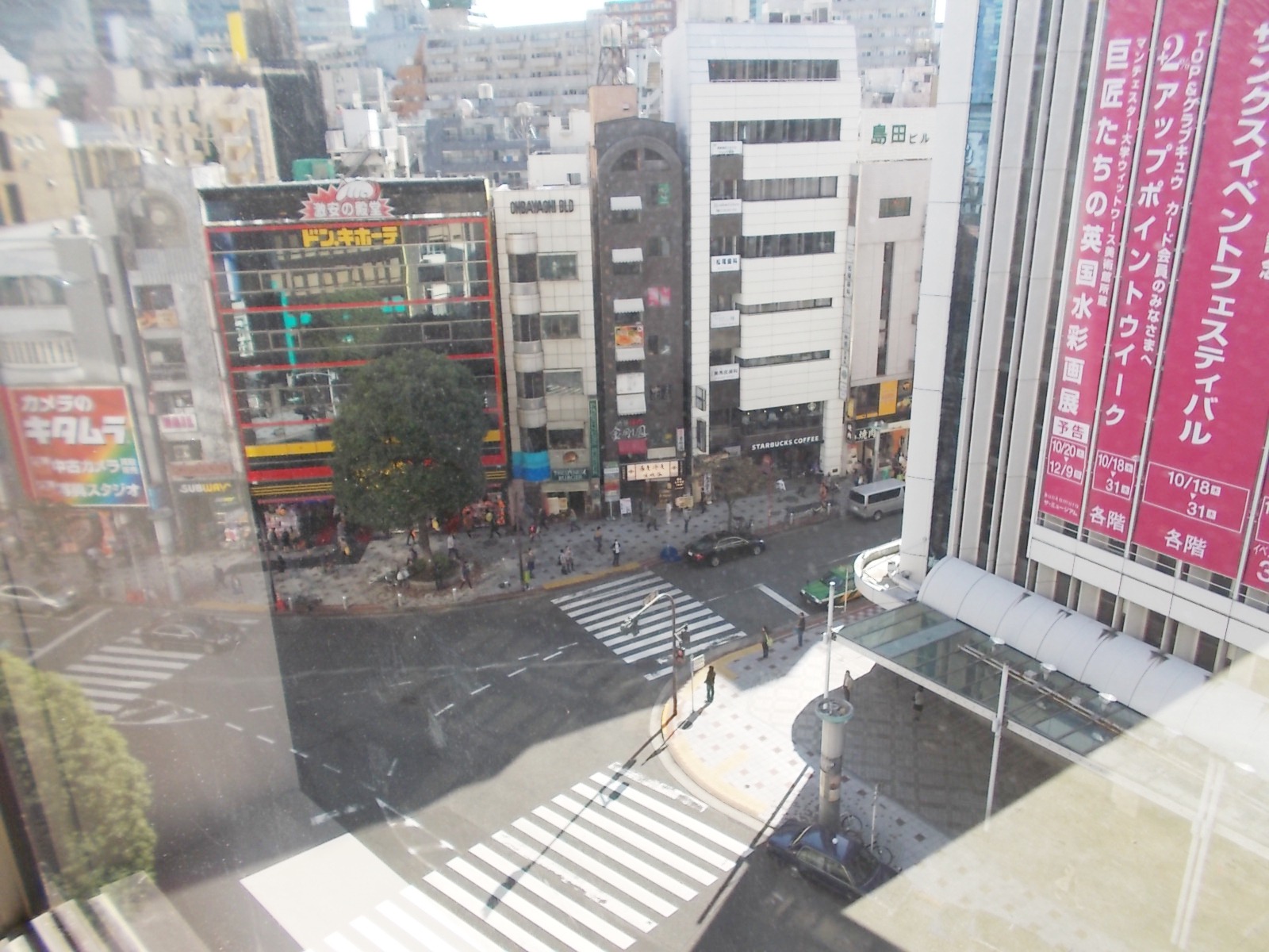 道玄坂の街並みを見下ろす