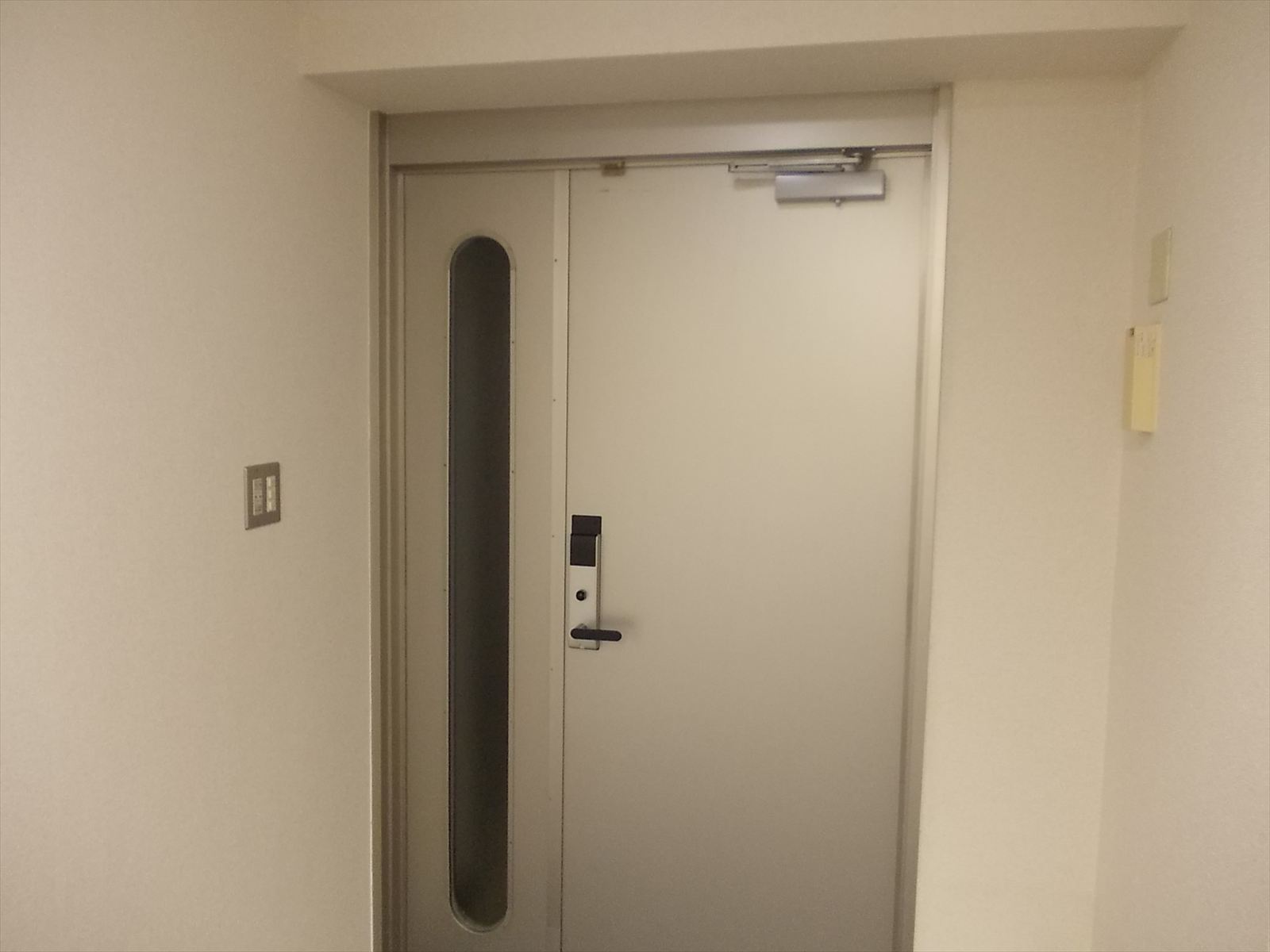 貸室出入口