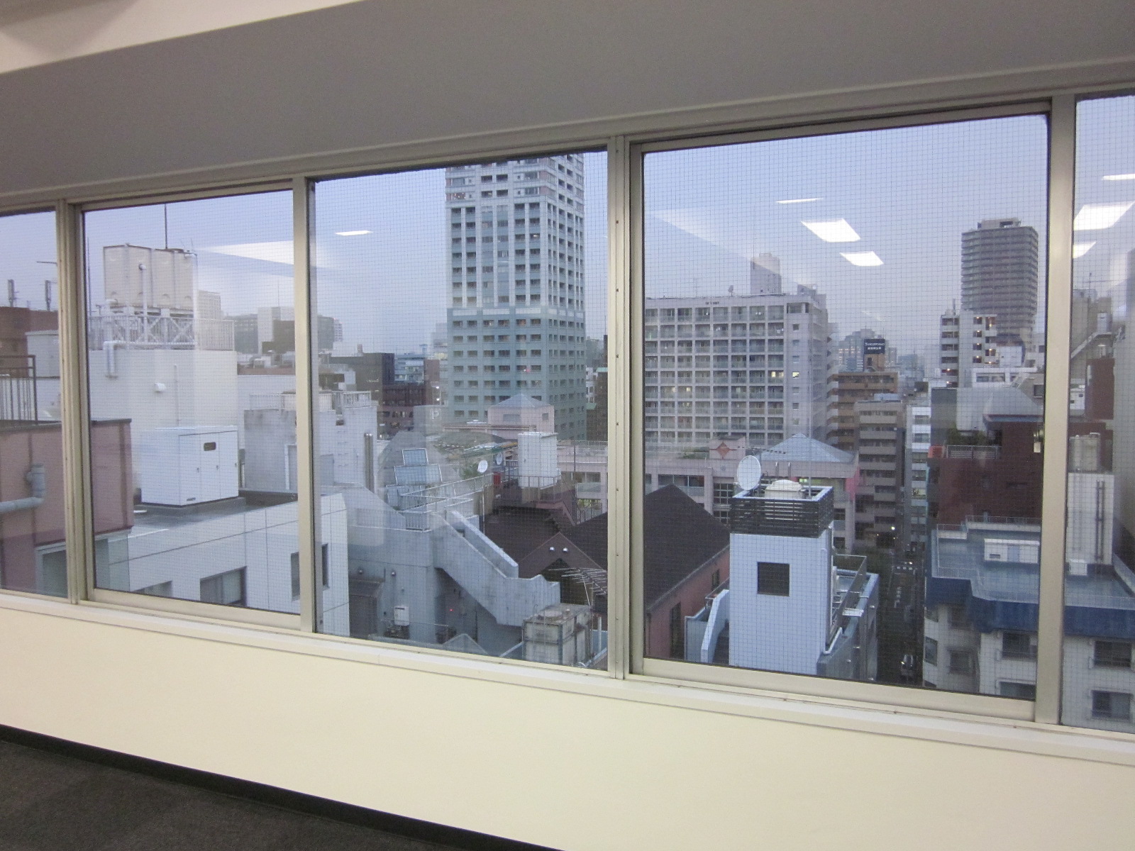 裏の住宅街側の眺望