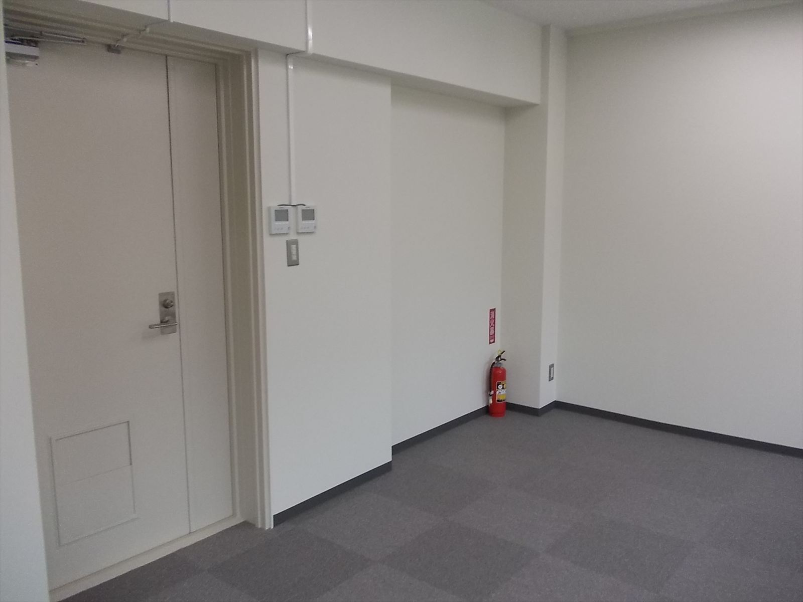 貸室出入口
