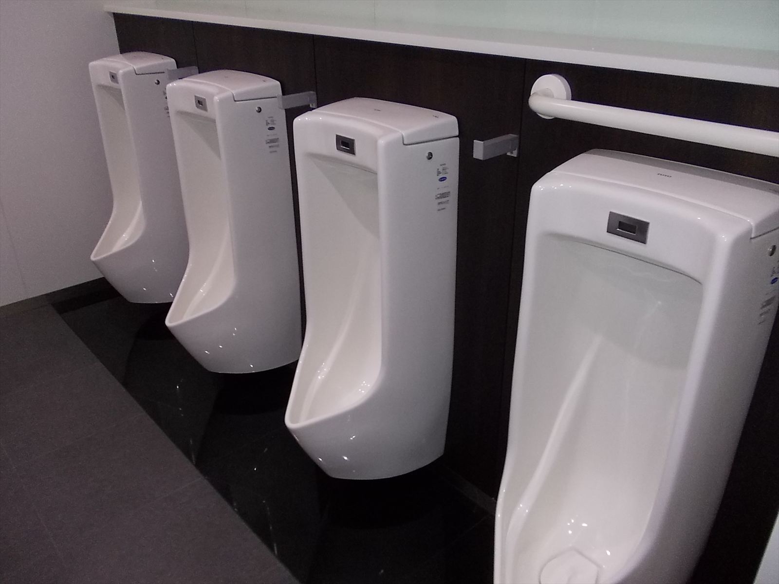 男性用トイレ