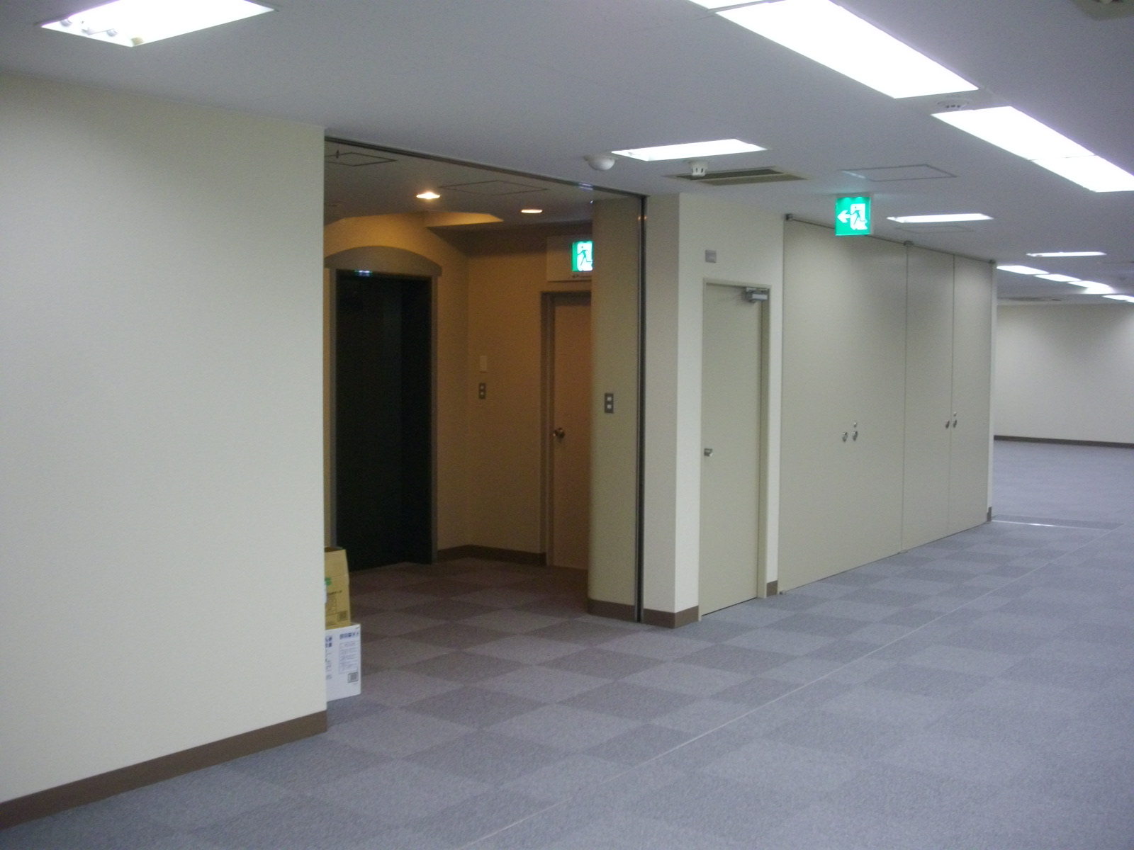ＥＶホール