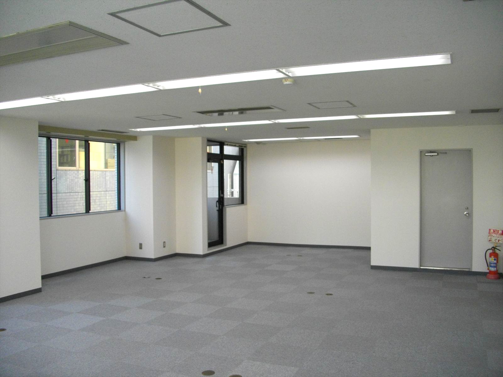 オフィス室内参考画像