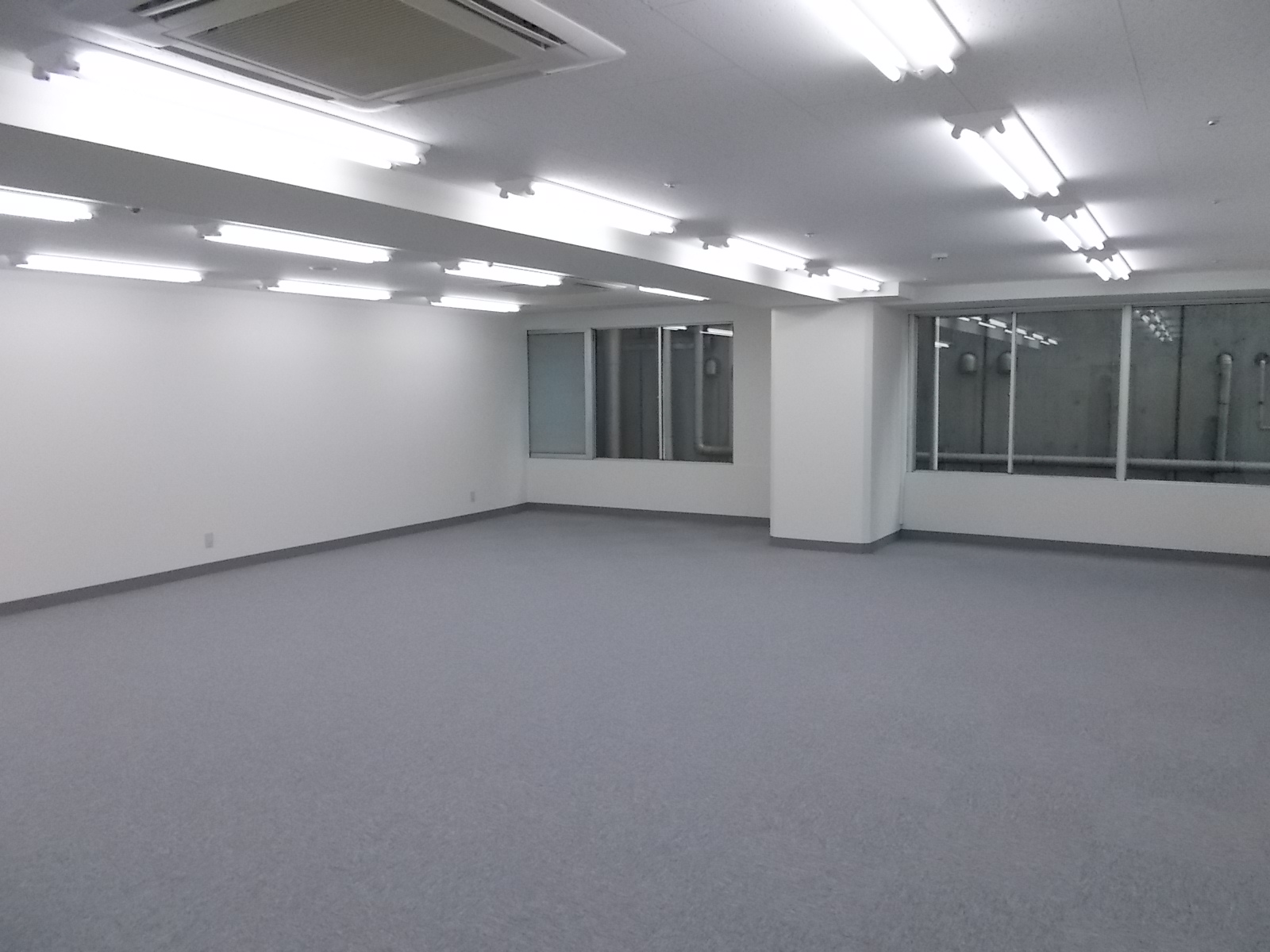 貸室別角度から見た様子