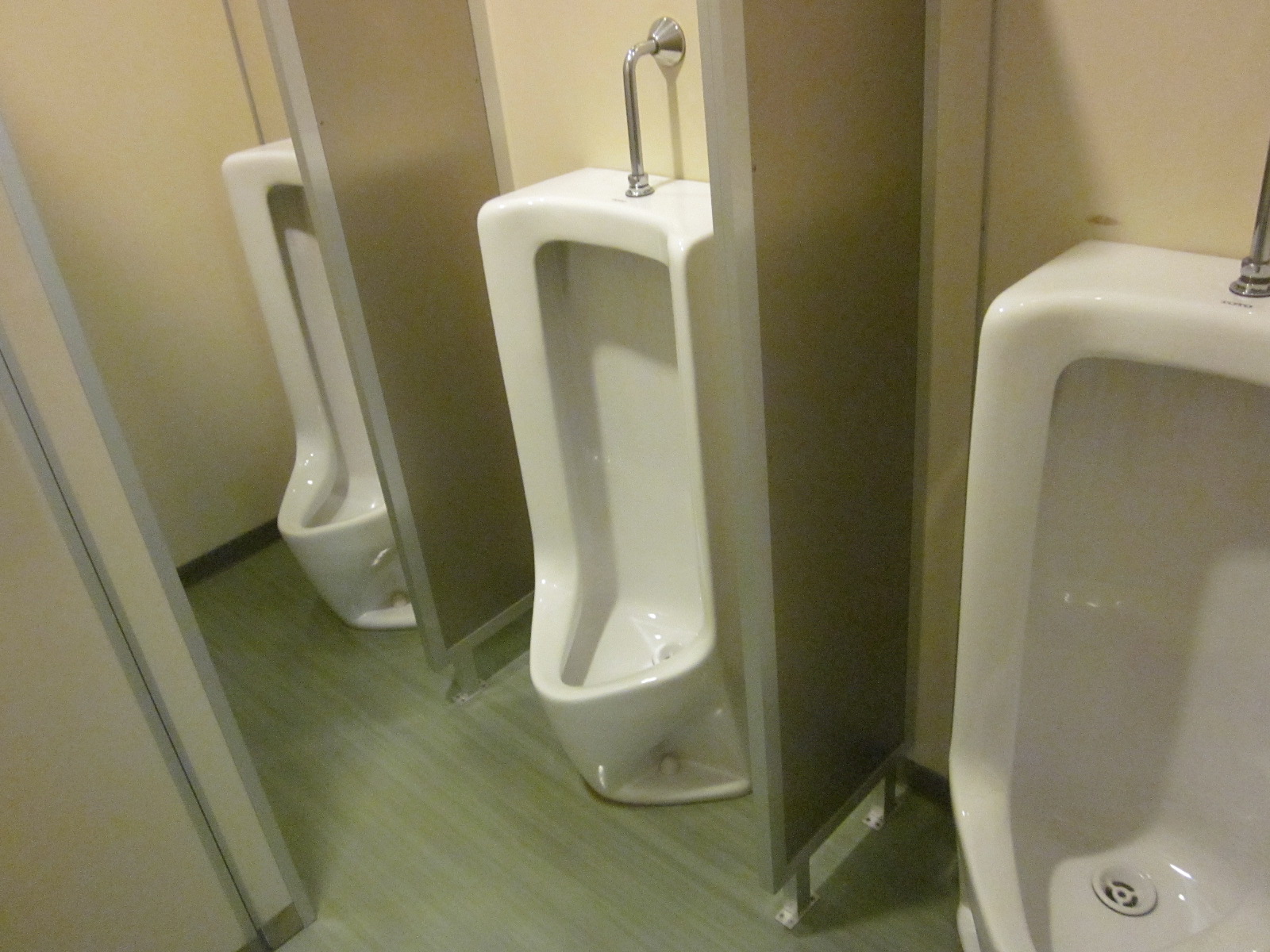 男性用トイレ