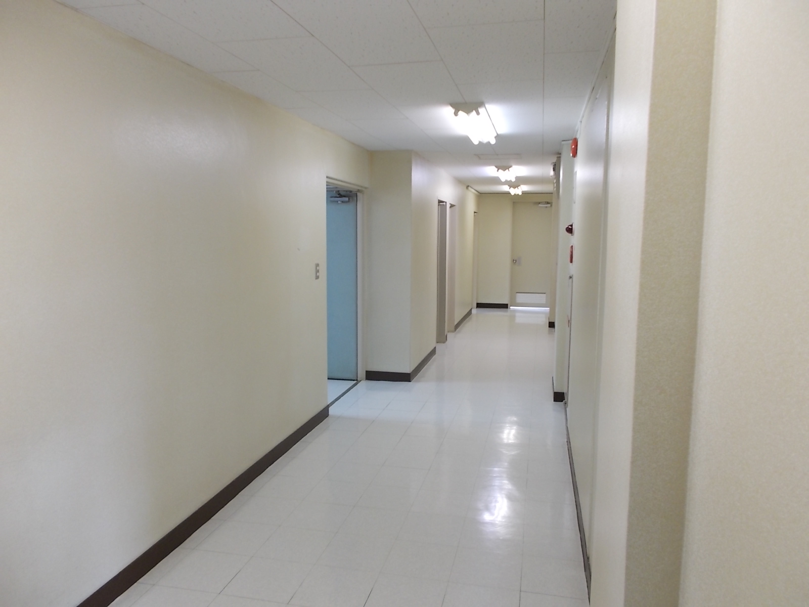 室外の廊下