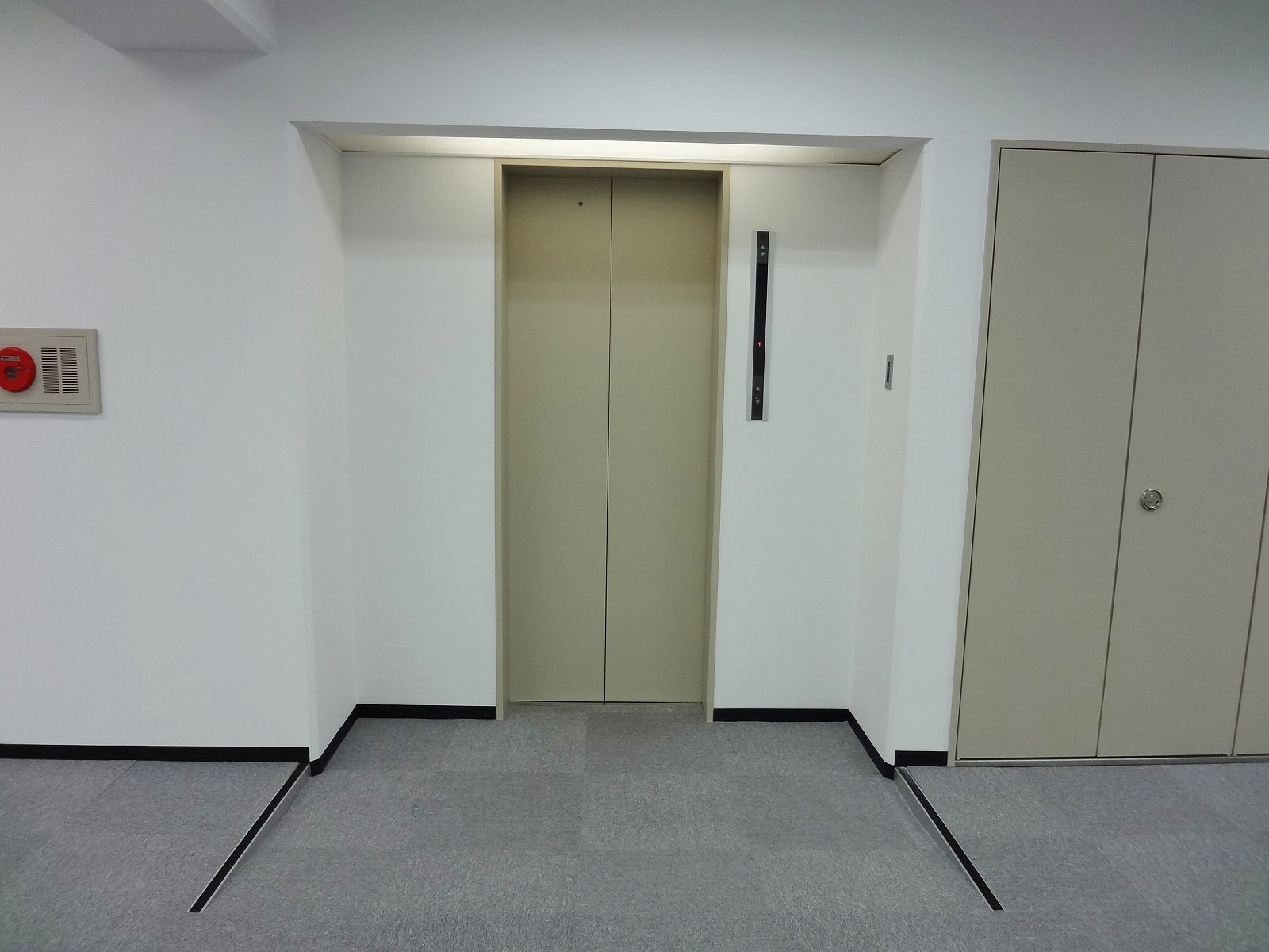 エレベーターからダイレクトイン