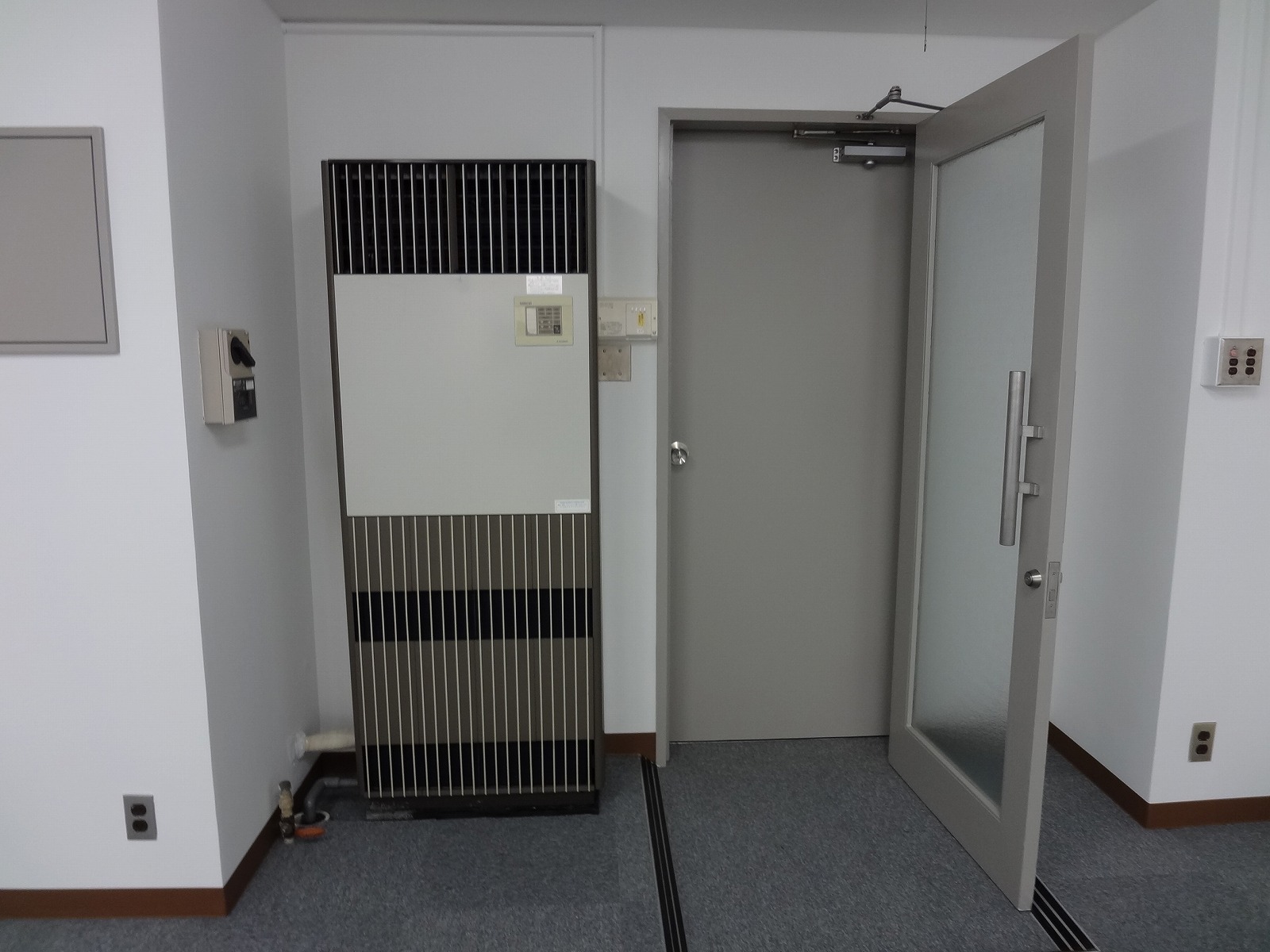 置き型式空調