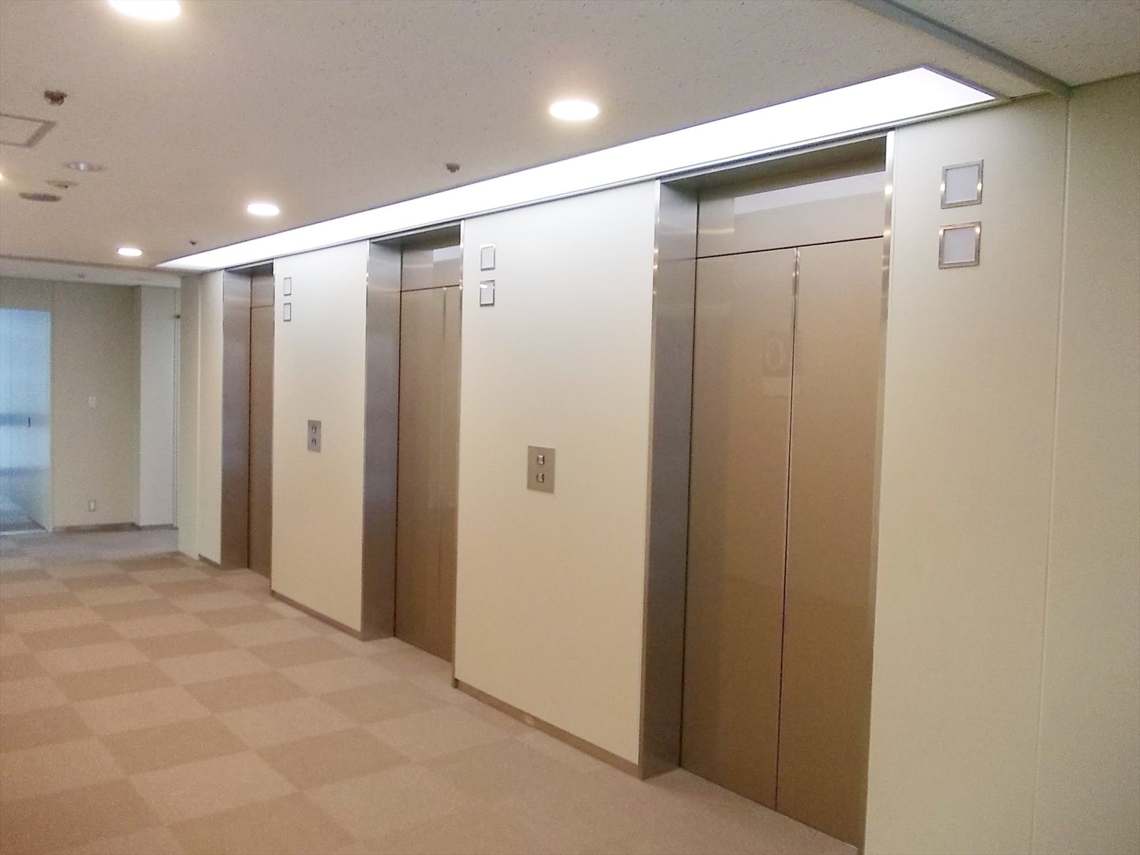 エレベーターホール