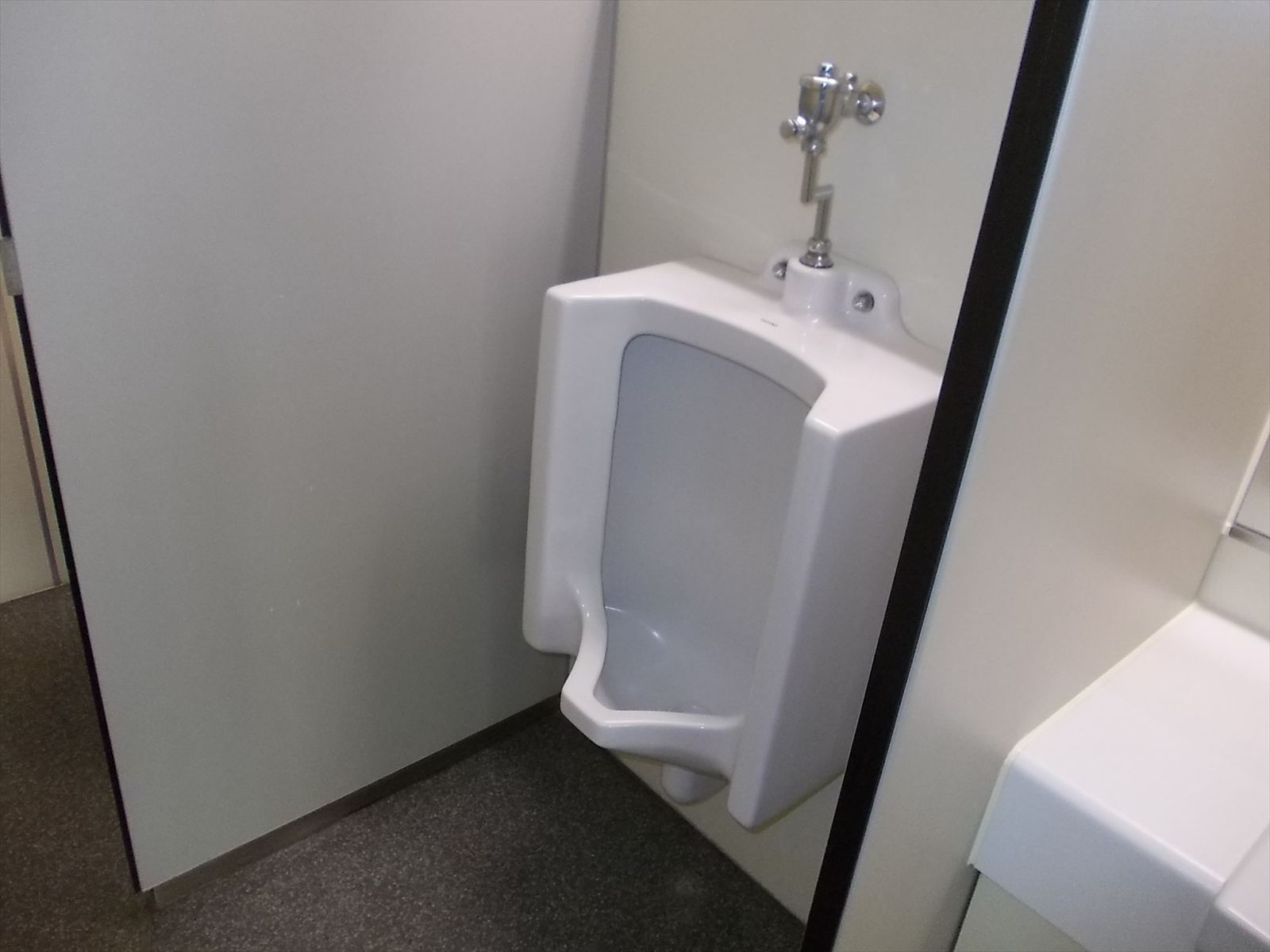 男性用トイレ