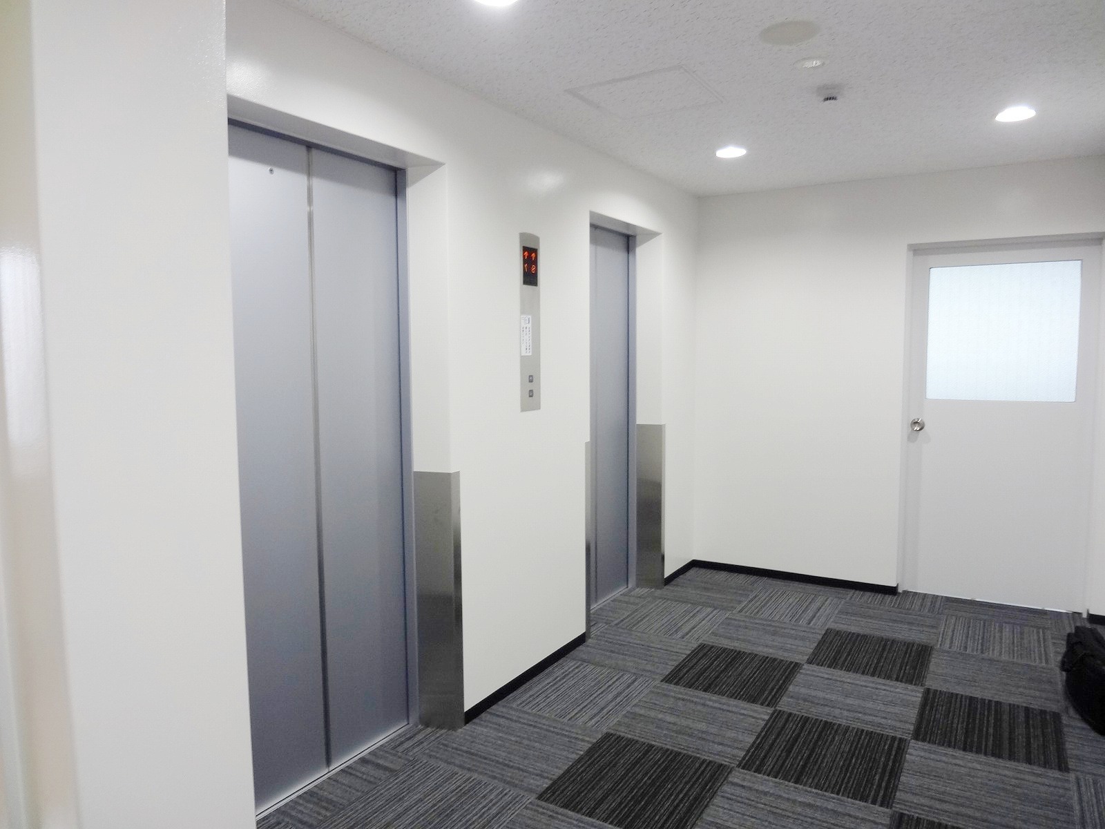 エレベーターホール