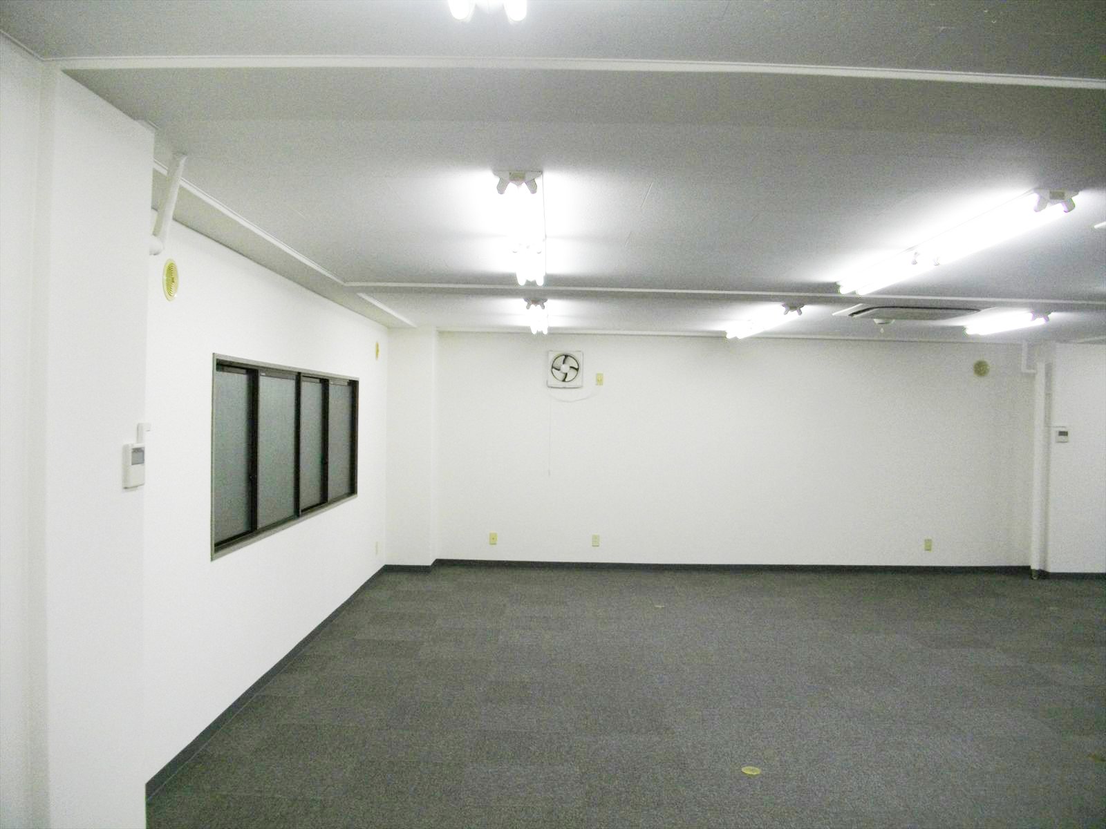 オフィス室内参考画像(※4階)