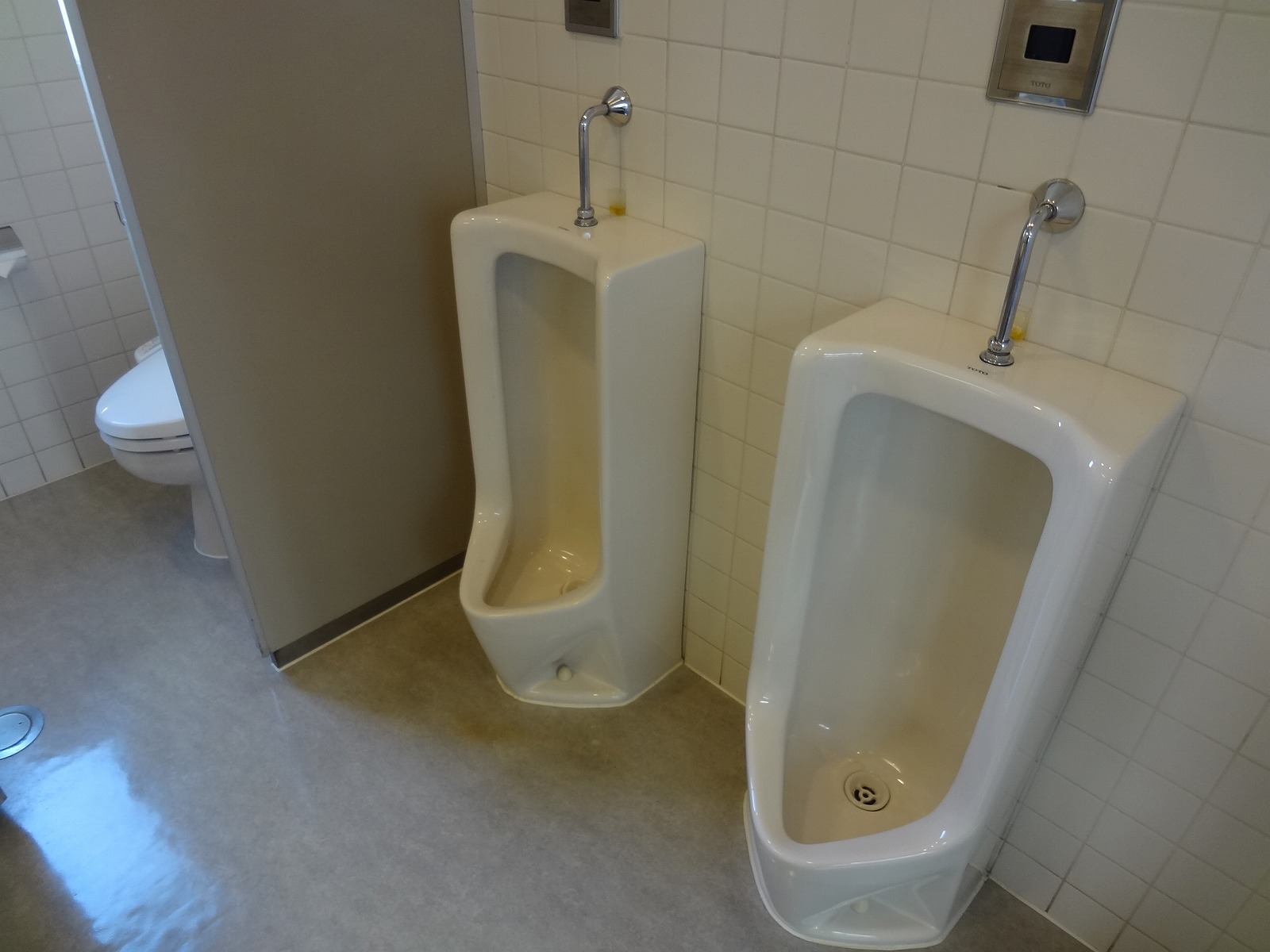 男性用トイレ