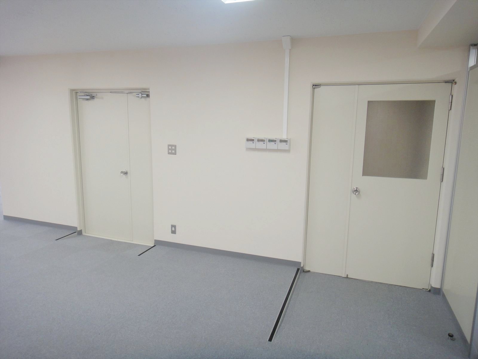 貸室出入口