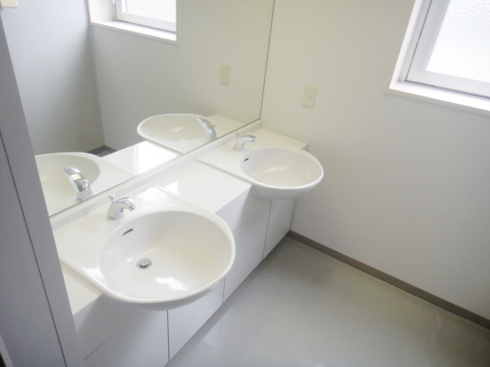 清潔感のあるトイレ内