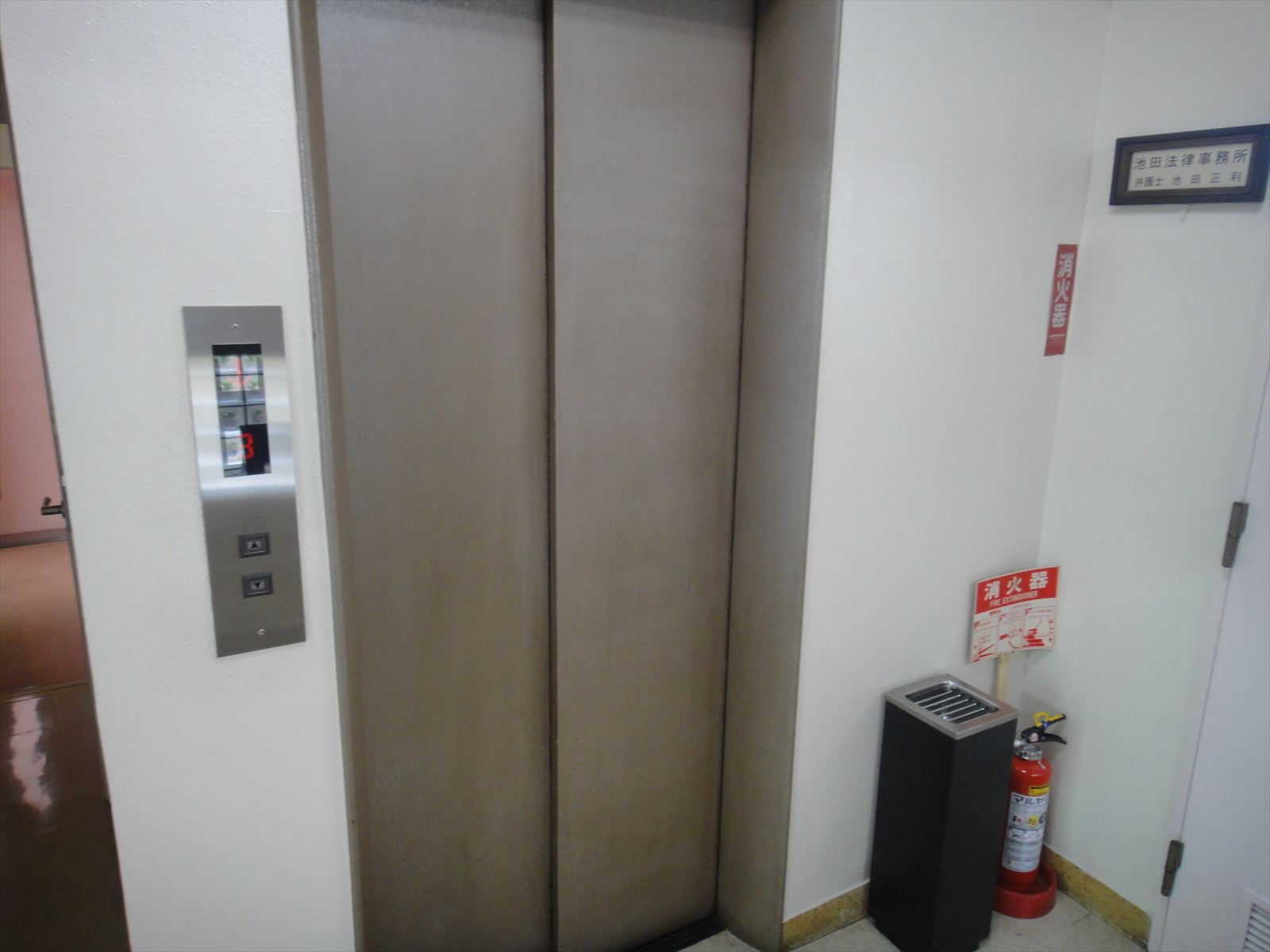 エレベーター