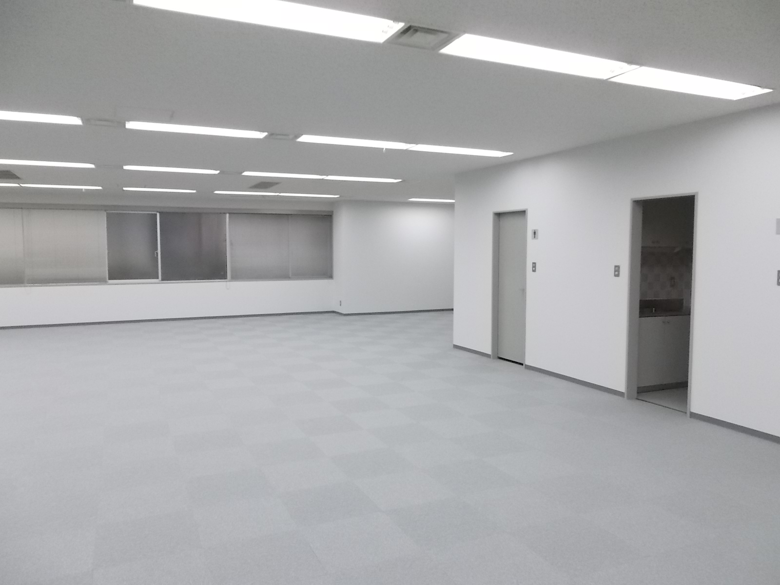 別角度の様子
