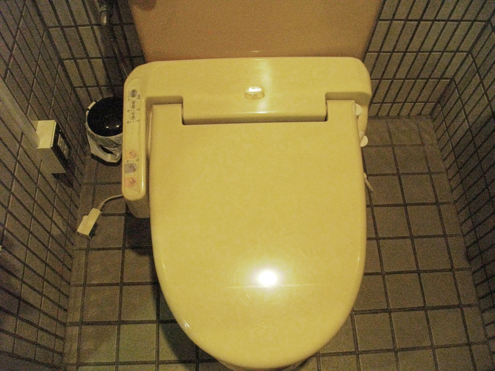 トイレは男女別