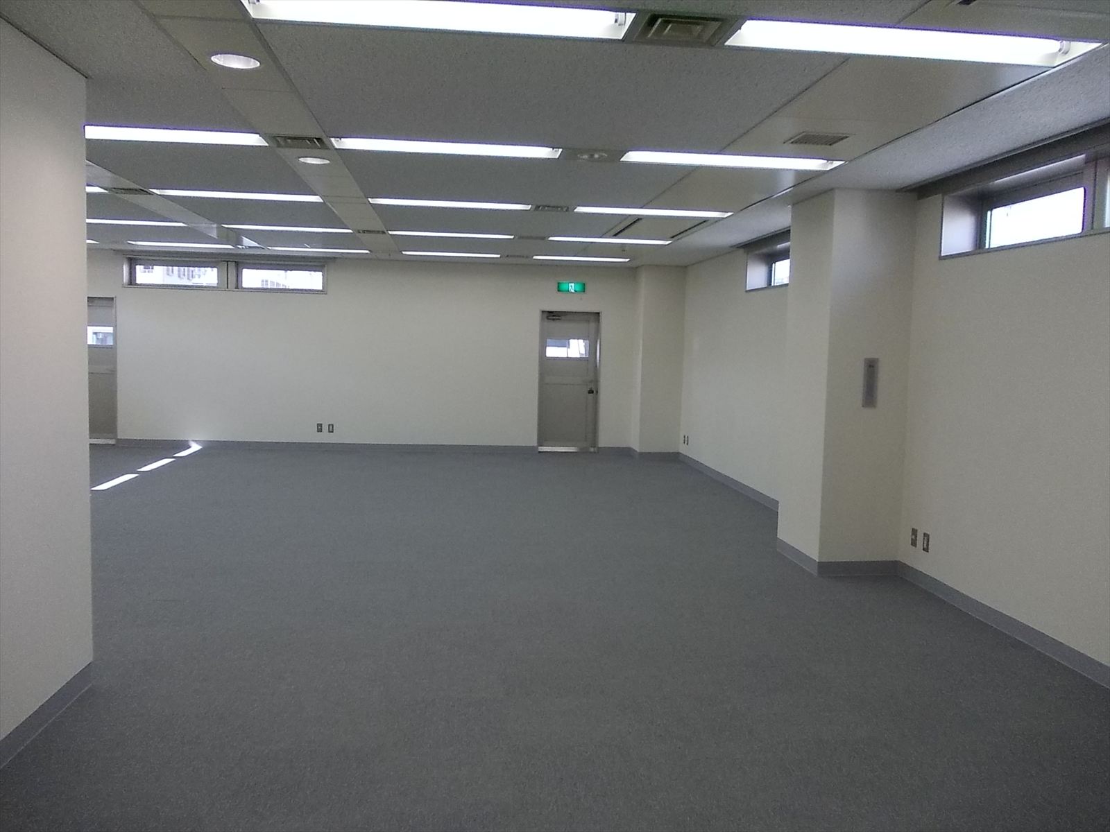 オフィス室内参考画像（※8階）