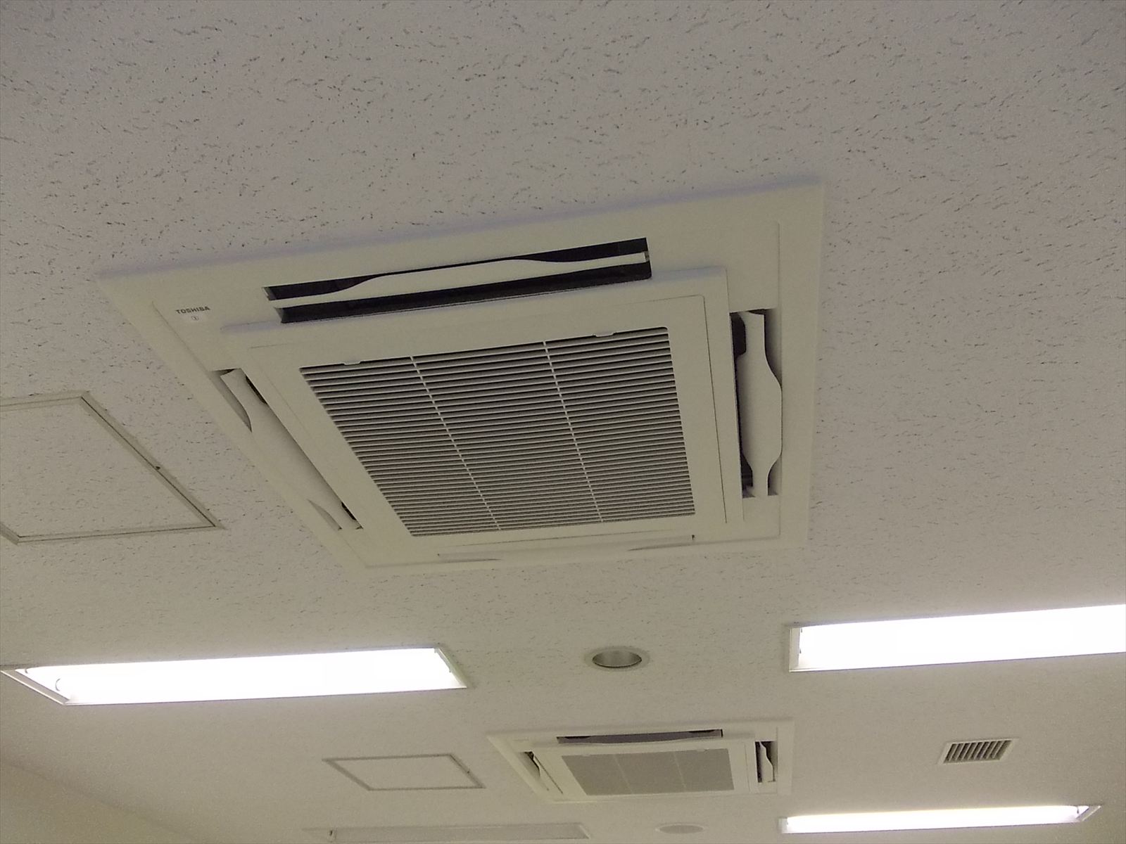 個別空調