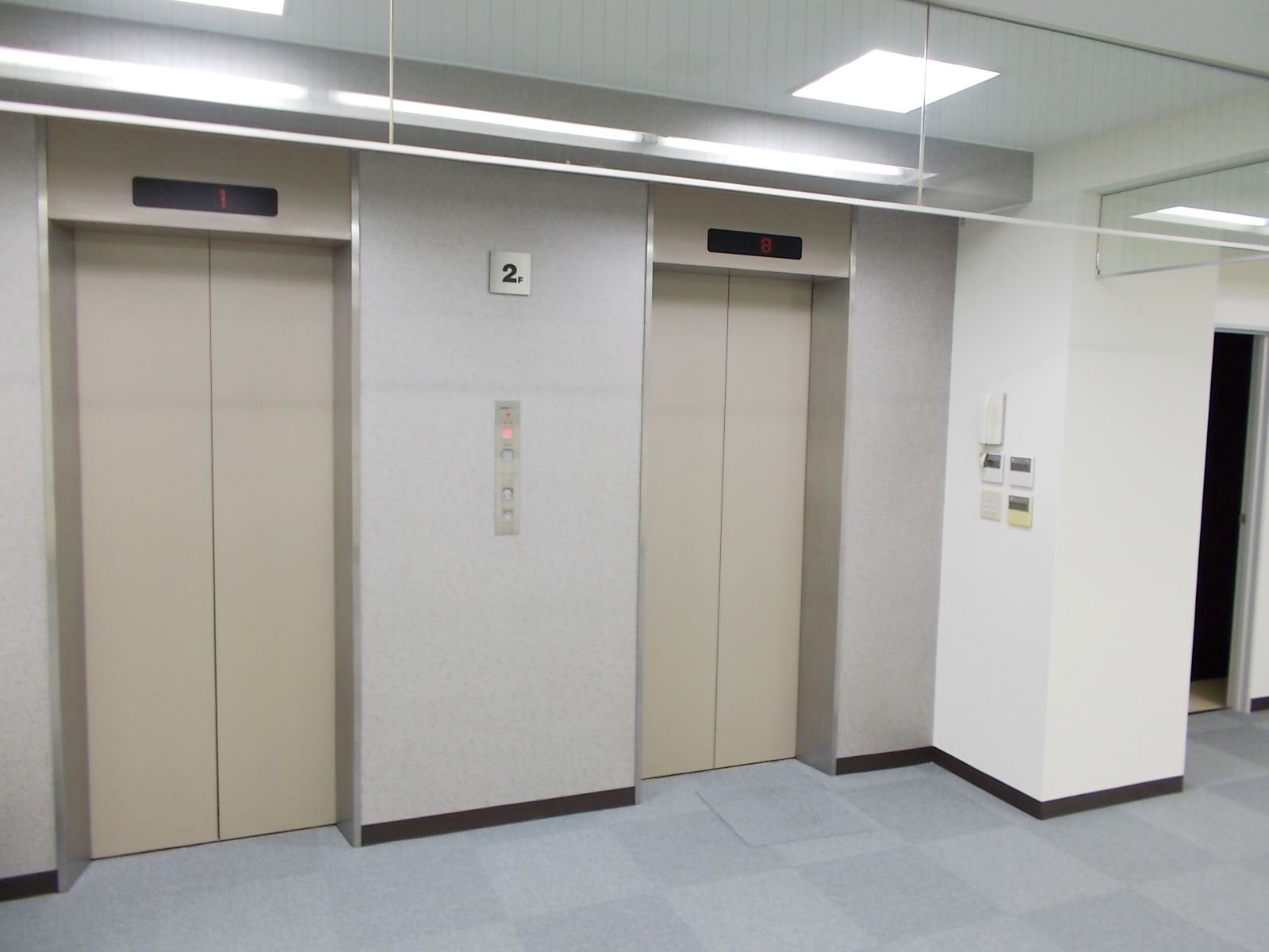 エレベーター