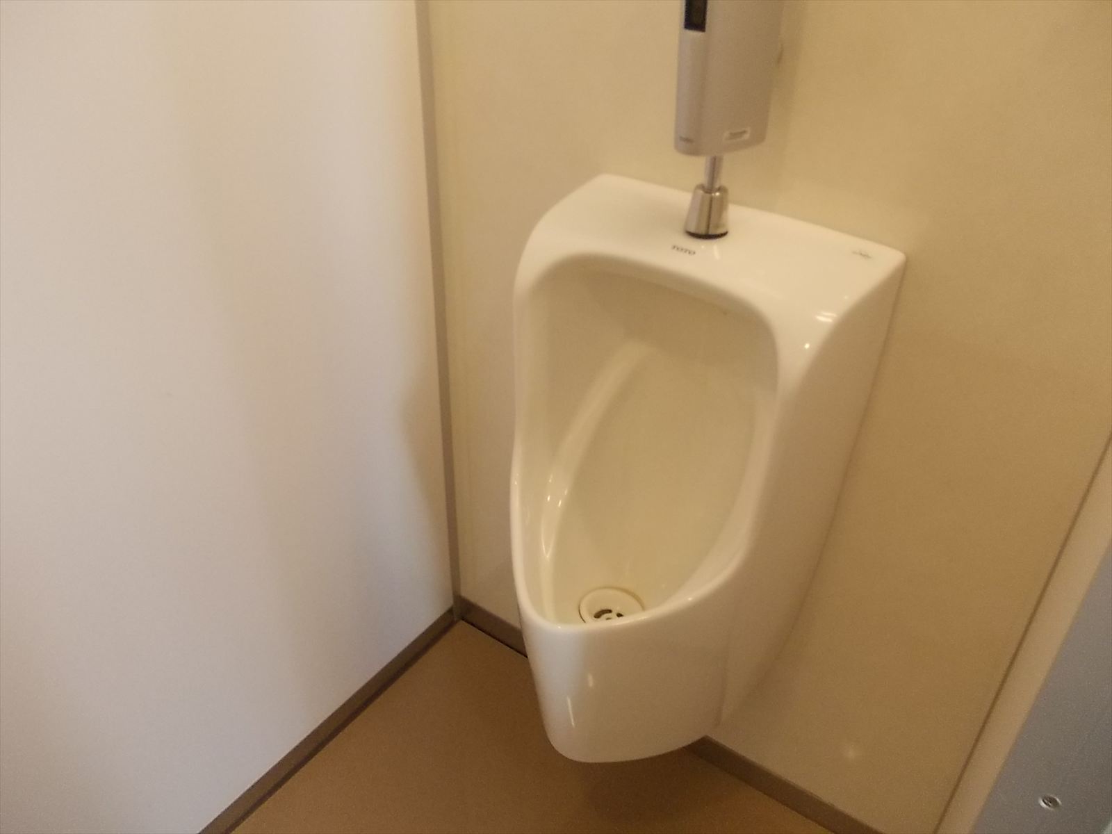 男性用トイレ