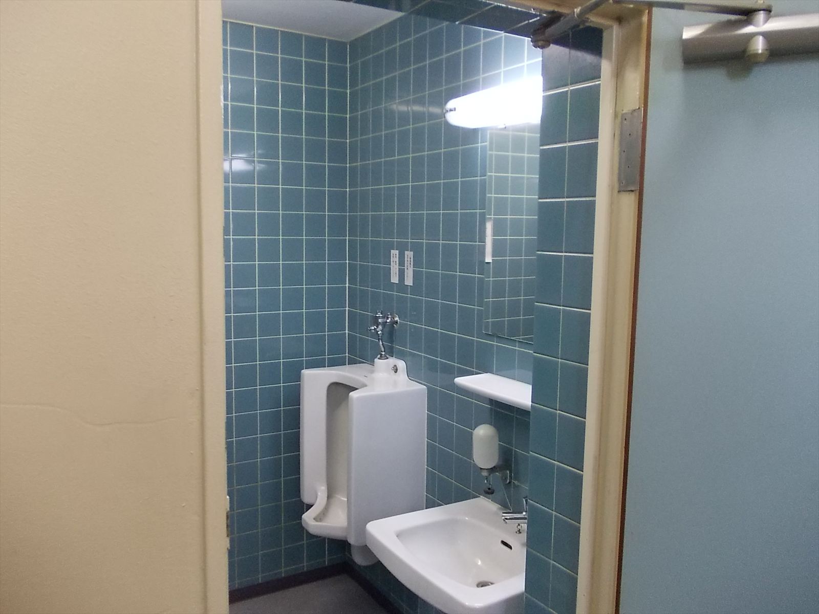 男性用トイレ