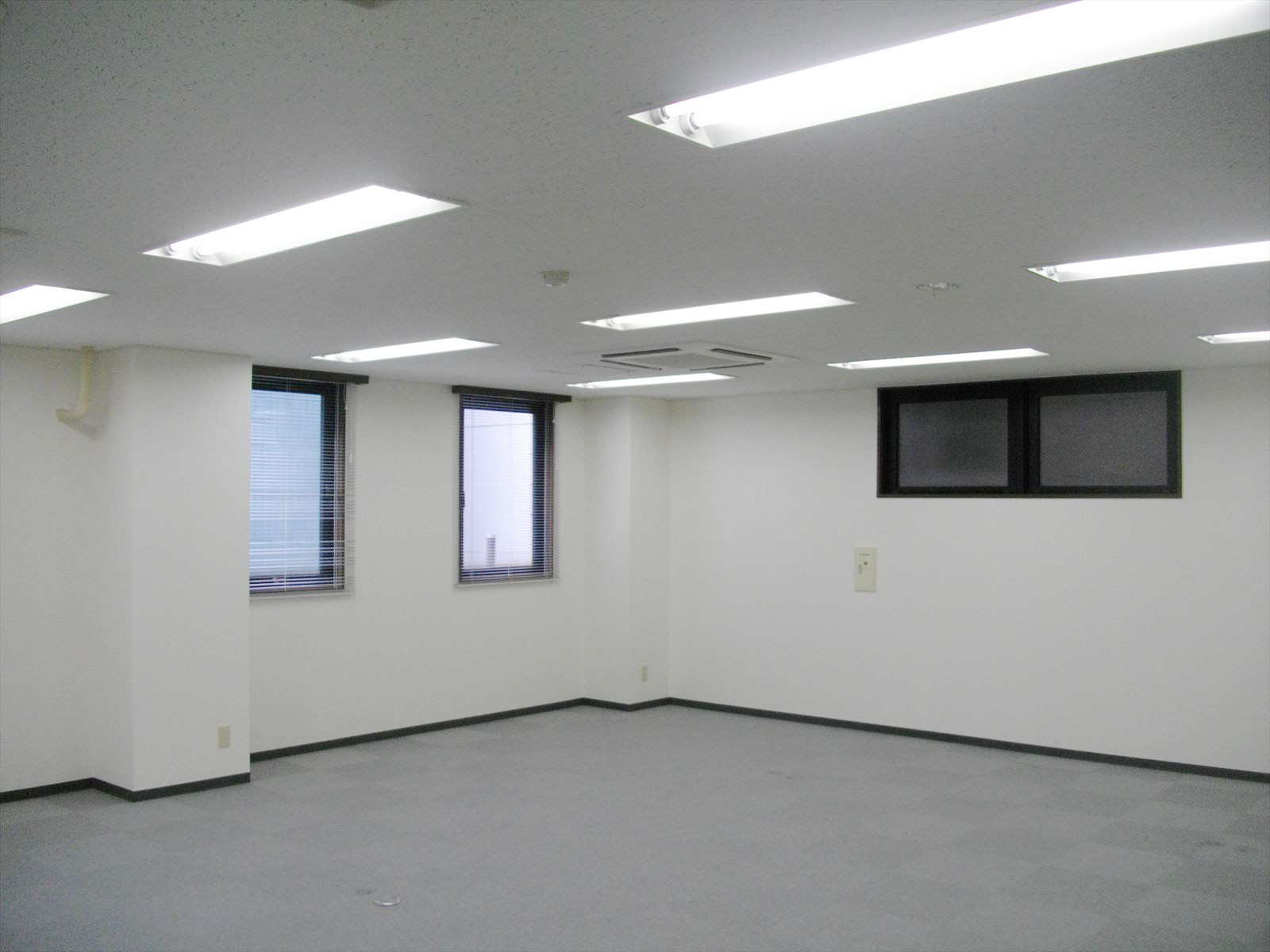 別角度の様子