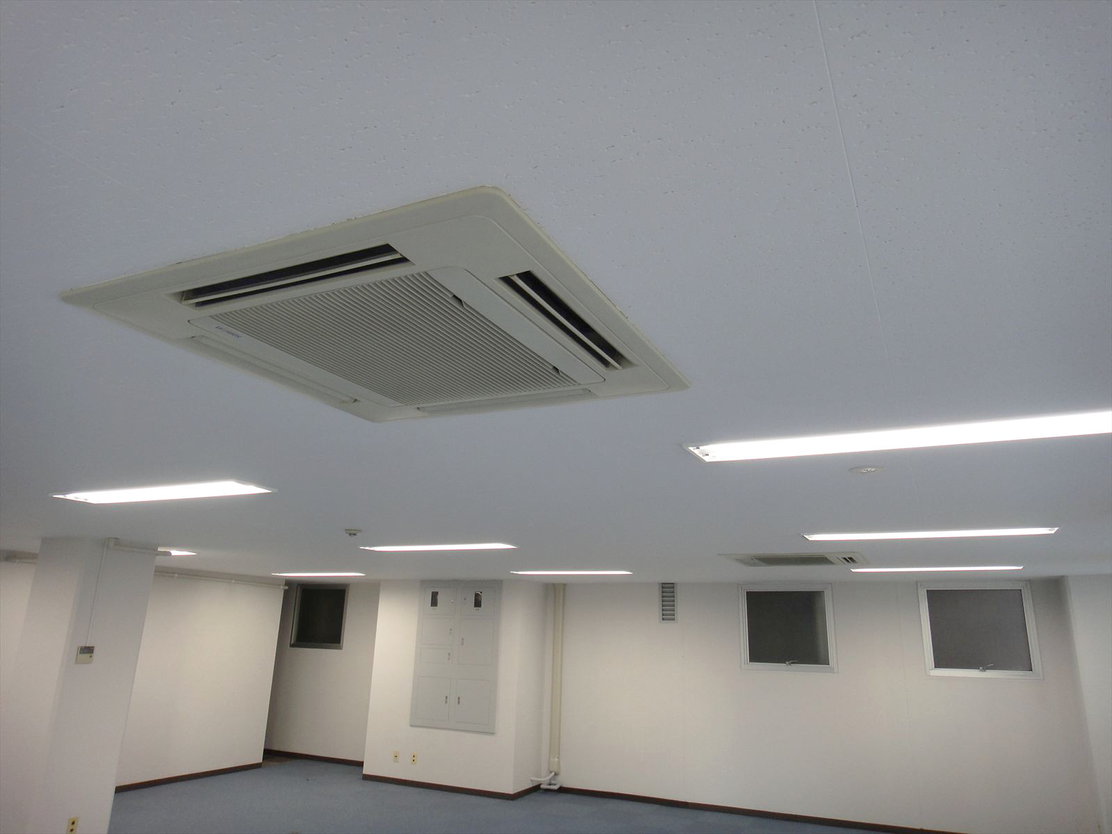 空調