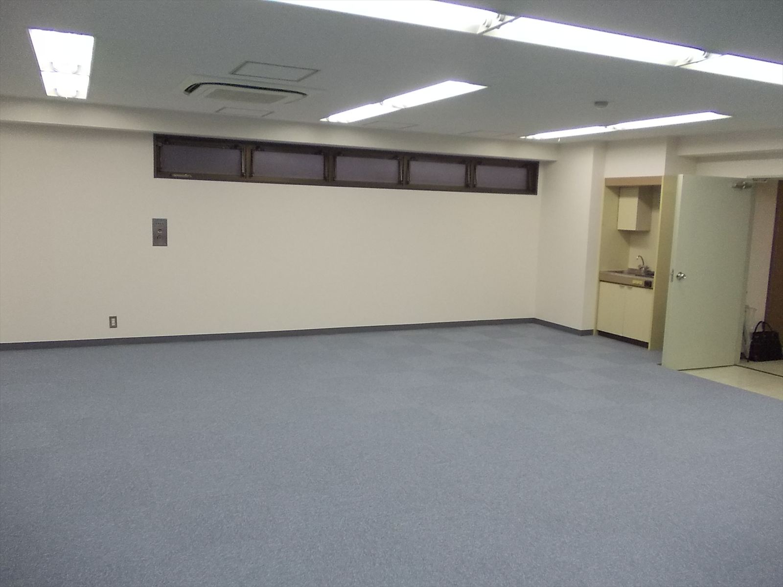 給湯は貸室内