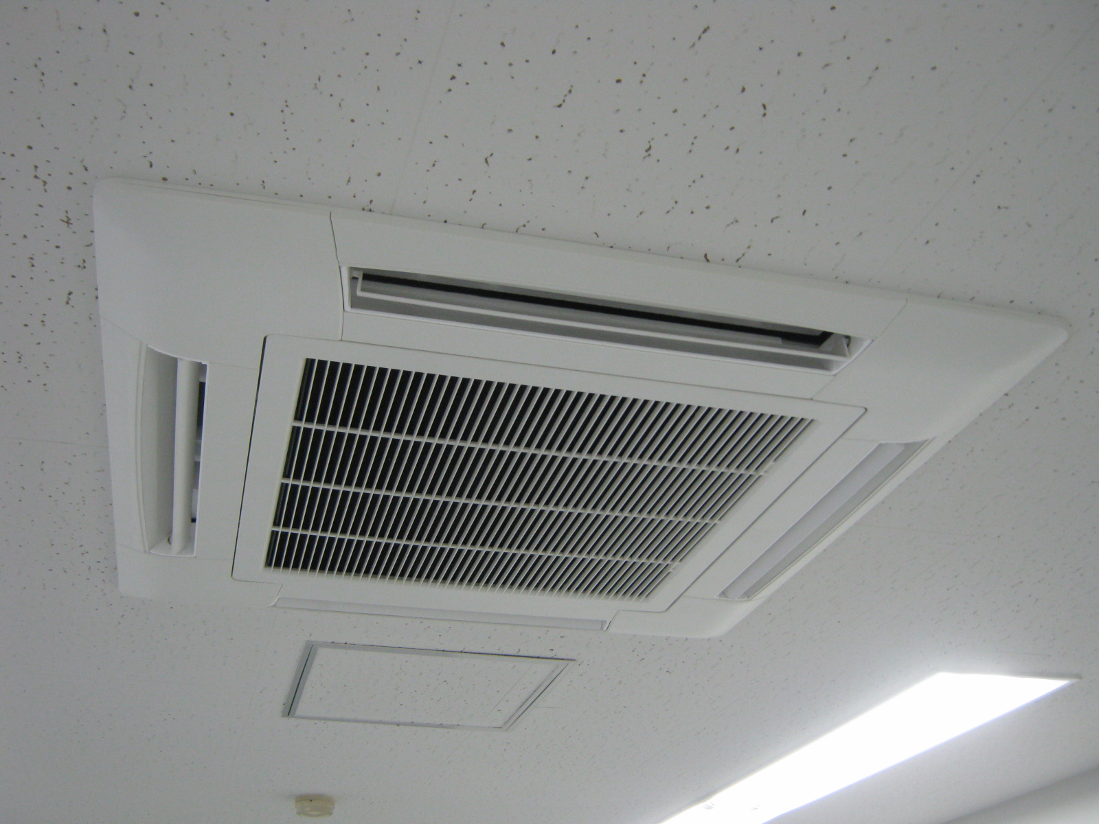 空調機器