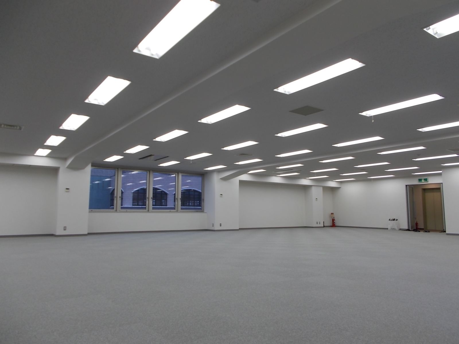 貸室別角度から見た様子
