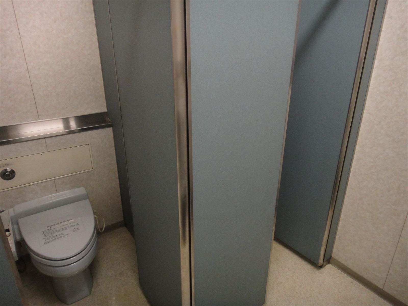 トイレ個室
