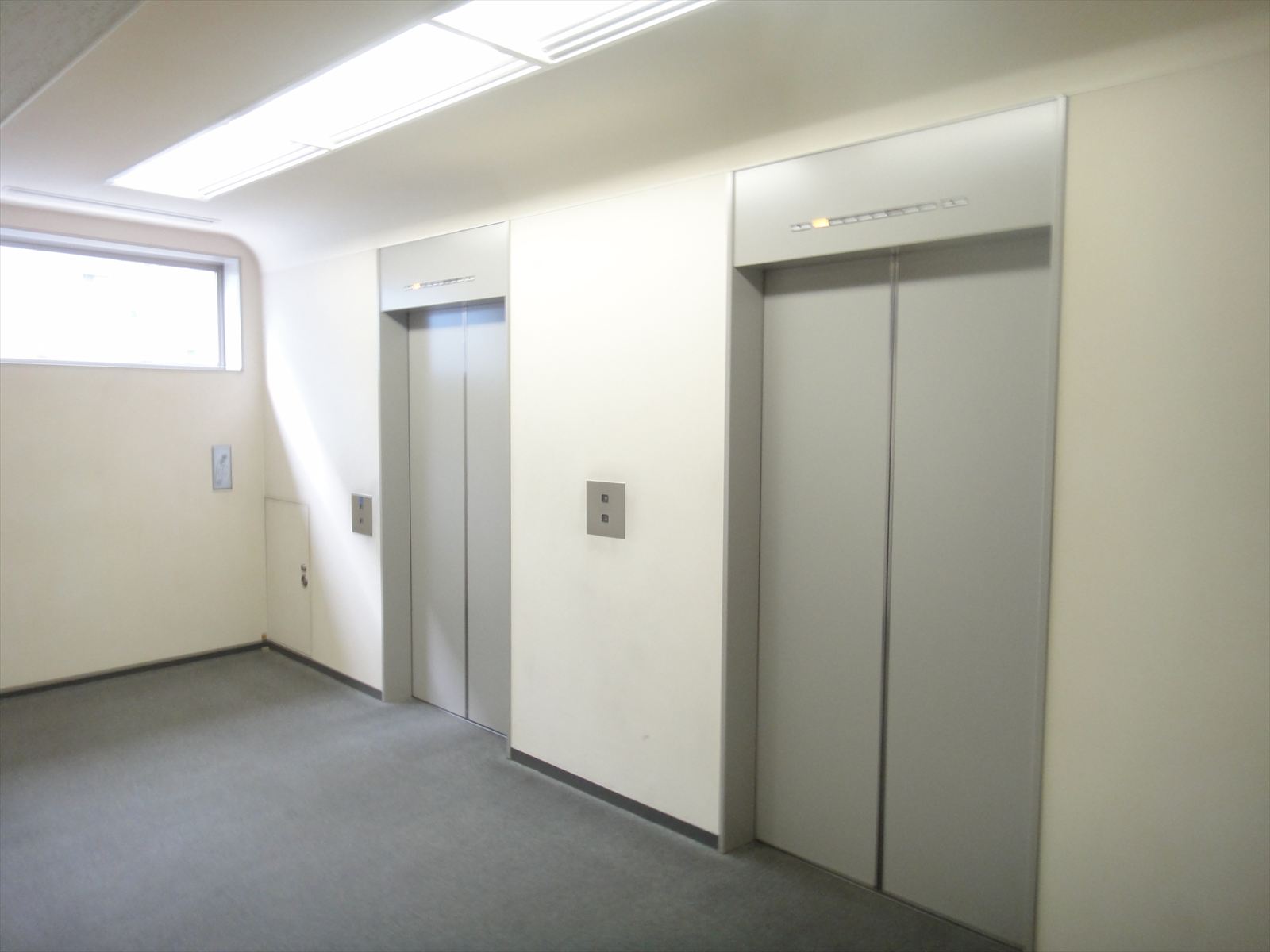 エレベーターホール