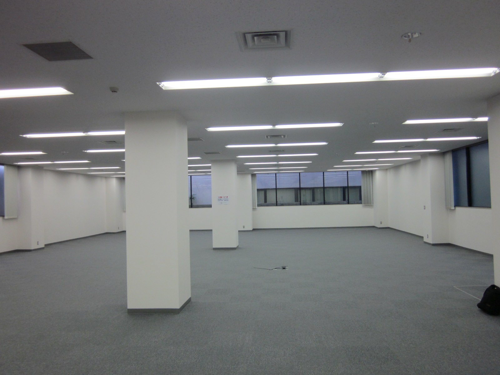 オフィス室内参考画像