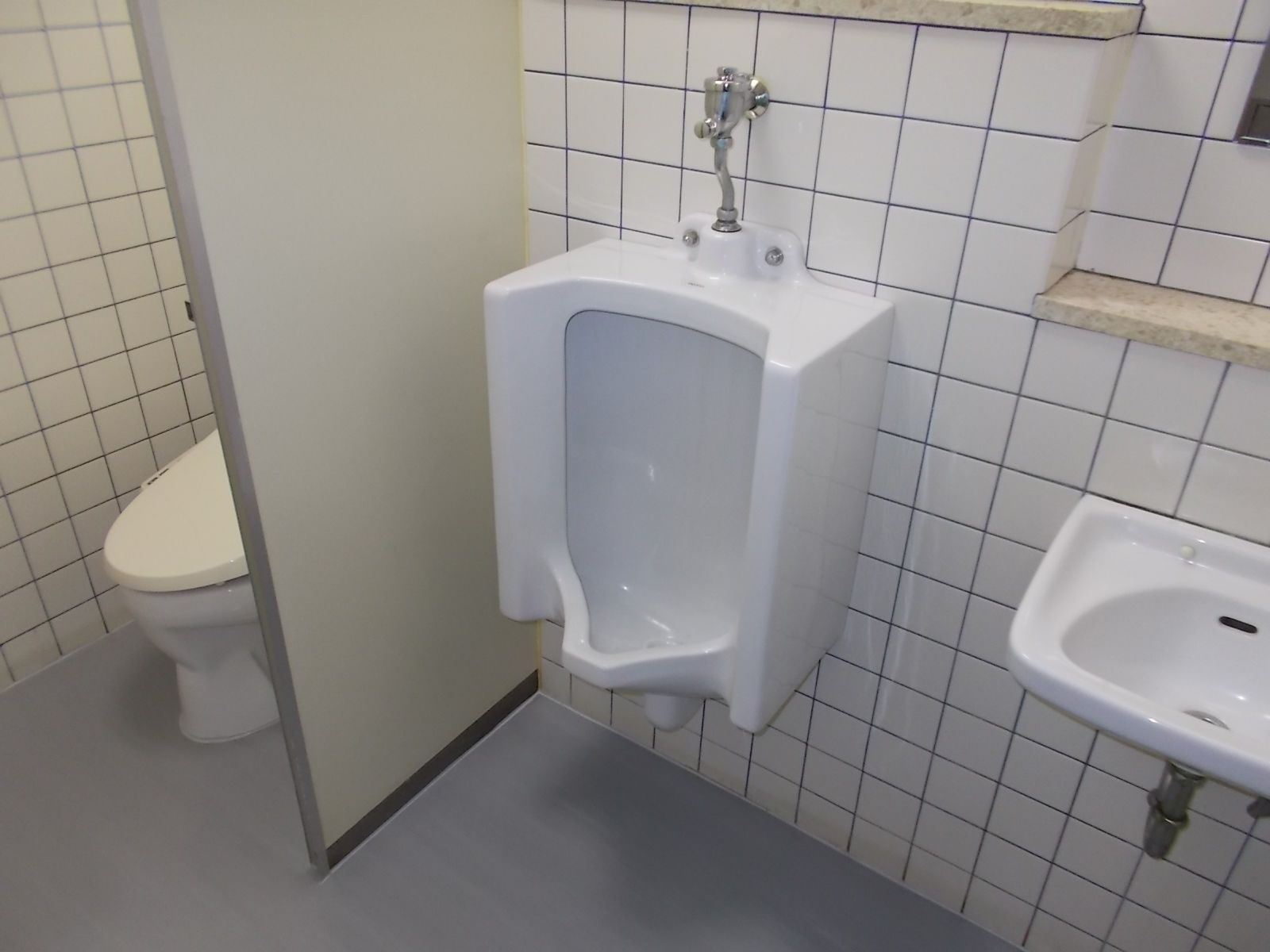 男性用トイレ